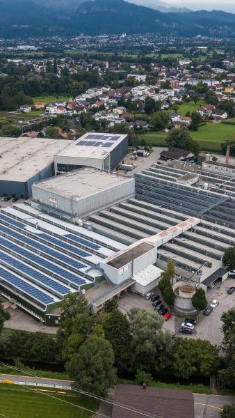 Produktionsgebäude in Mäder