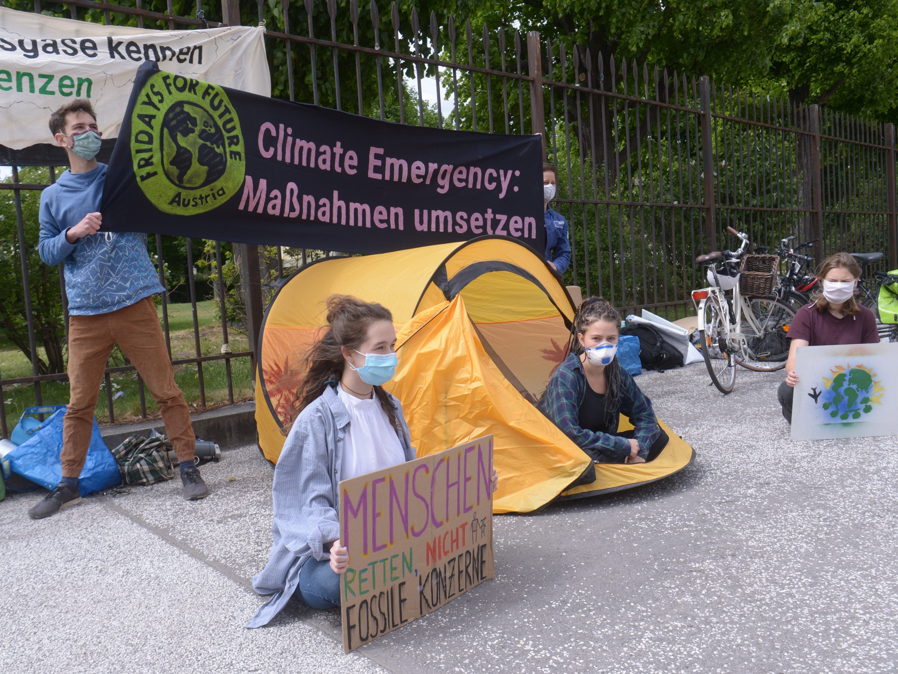 Eine Woche zelteten junge Aktivisten vor dem Bundeskanzleramt.