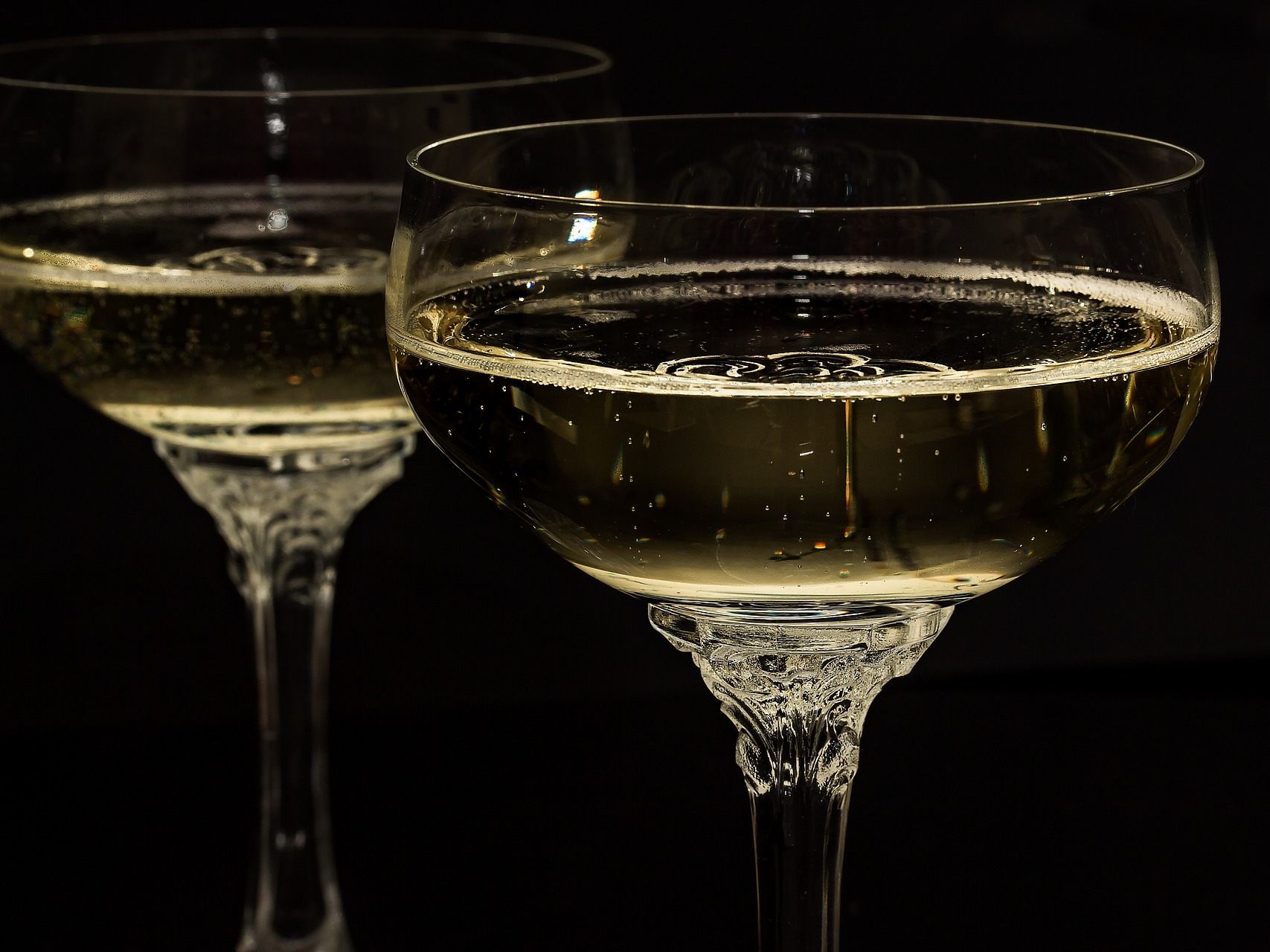 Davon haben alle was: Die Steuer auf Schaumwein fällt. Davon haben alle was: Die Steuer auf Schaumwein fällt.