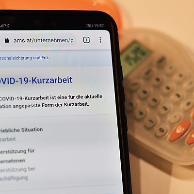 Zahl der Kurzarbeiter fällt unter 1 Million