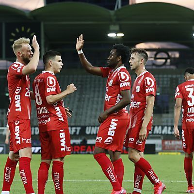 Die Linzer sind nur noch zwei Punkte hinter Rapid