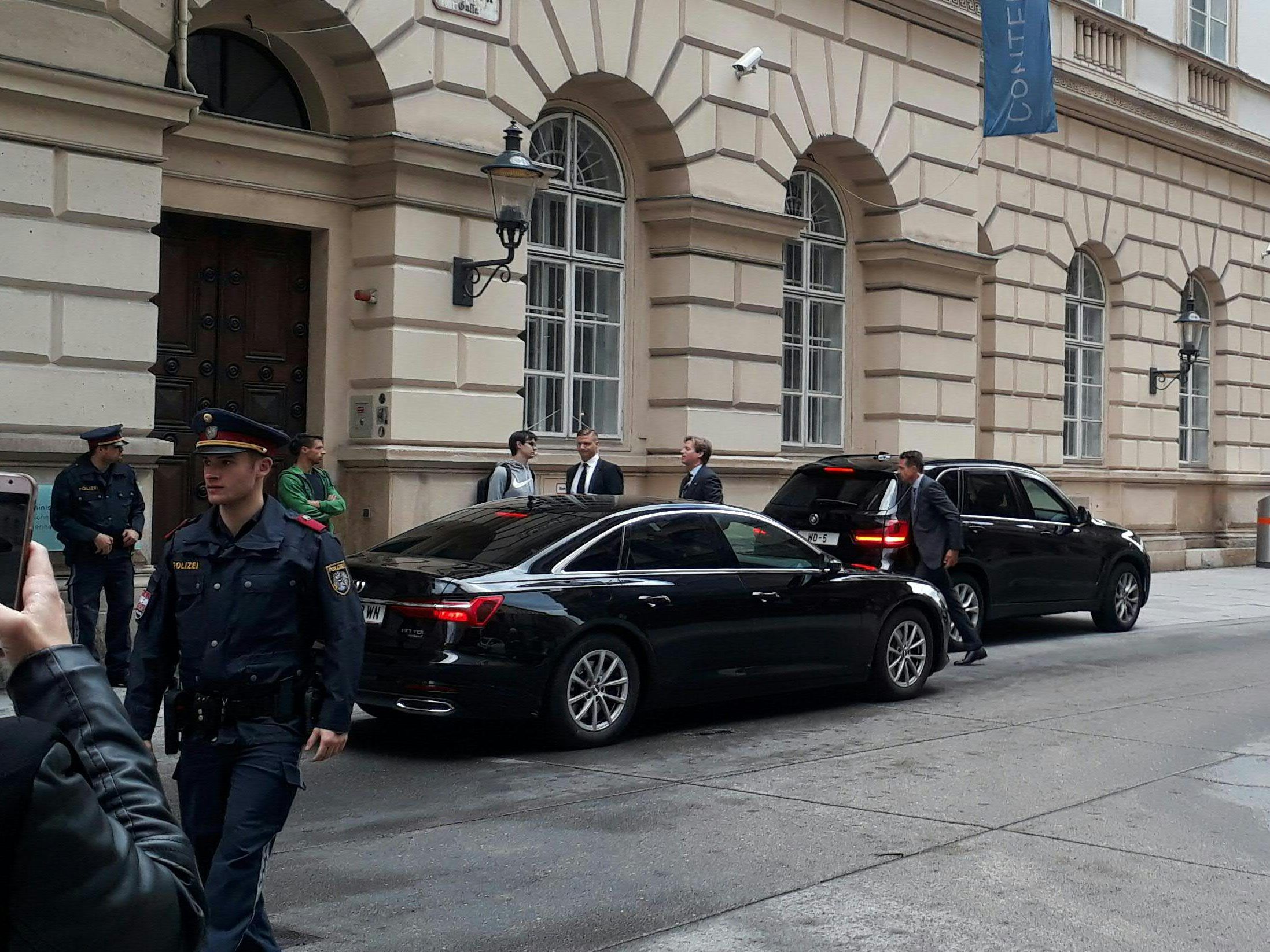 In einem Palais in der Wiener Herrengasse verhandeln derzeit hochrangige Vertreter aus den USA und Russland über den Abrüstungsvertrag New Start.