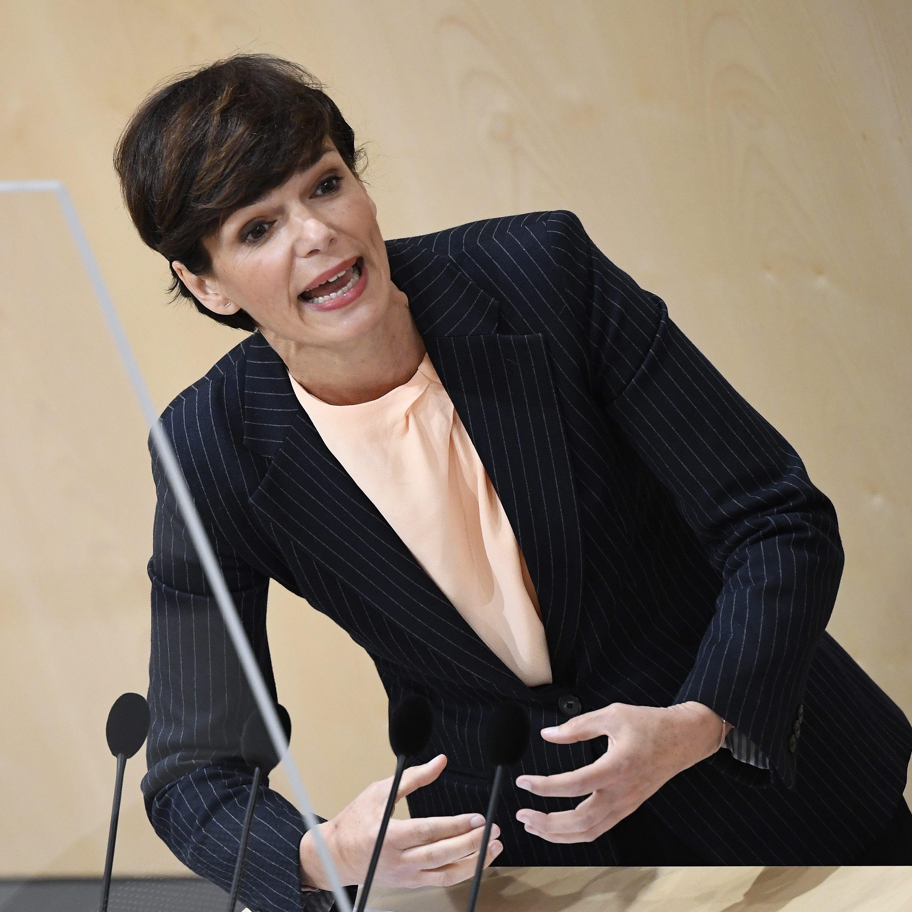 Es soll 50 Euro pro Mehrparteienhaushalt geben.