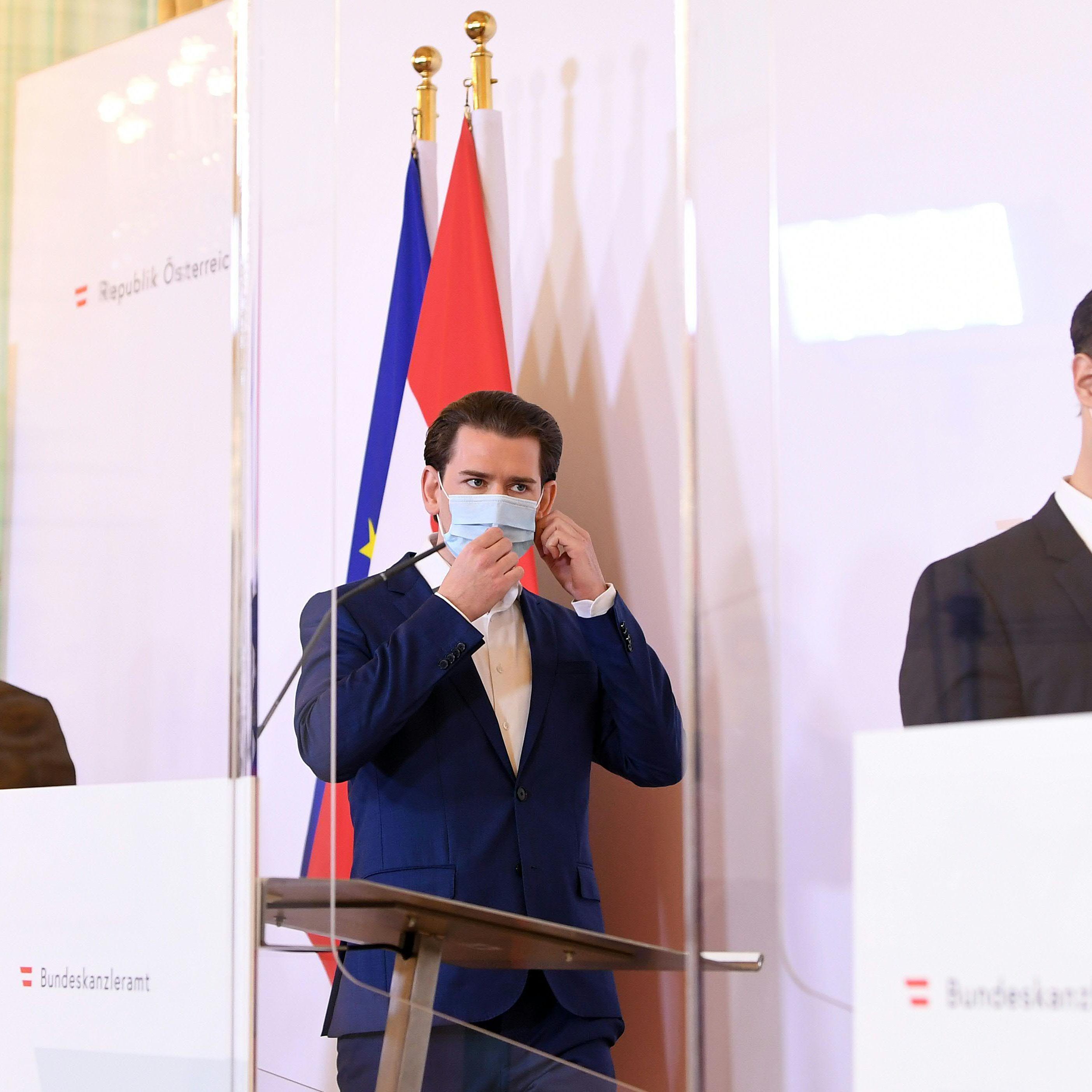 LIVE: Die Regierung informiert über das AUA-Rettungspaket.