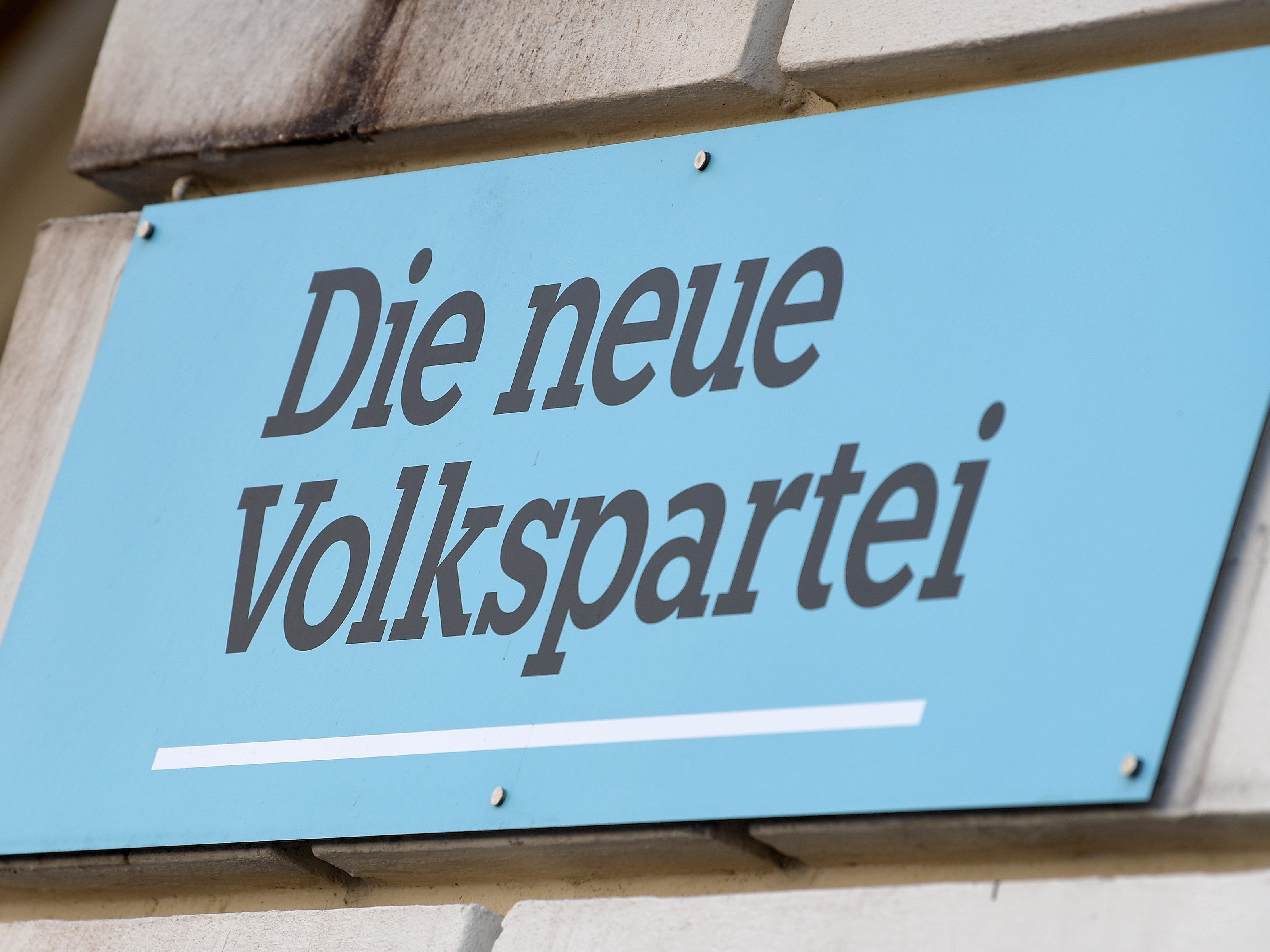 Wirtschaftsprüfer nehmen die vorgelegte Wahlkampfkostenbilanz der ÖVP unter die Lupe.