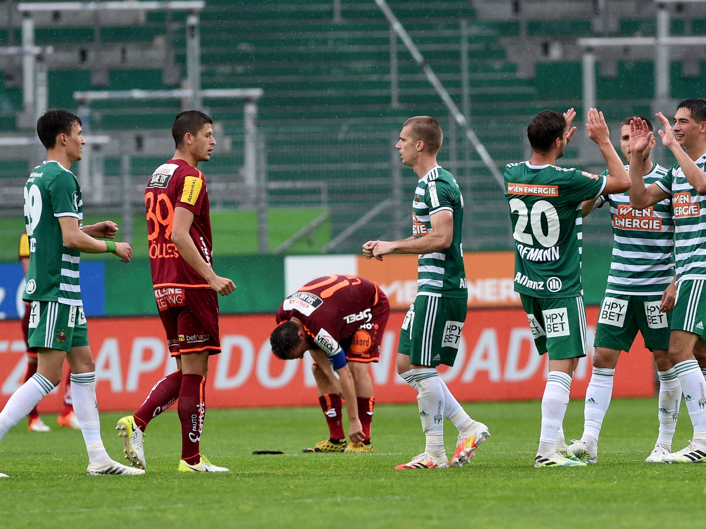 LIVE-Ticker zum Spiel Rapid Wien gegen TSV Hartberg ab 17.00 Uhr. LIVE-Ticker zum Spiel Rapid Wien gegen TSV Hartberg ab 17.00 Uhr.