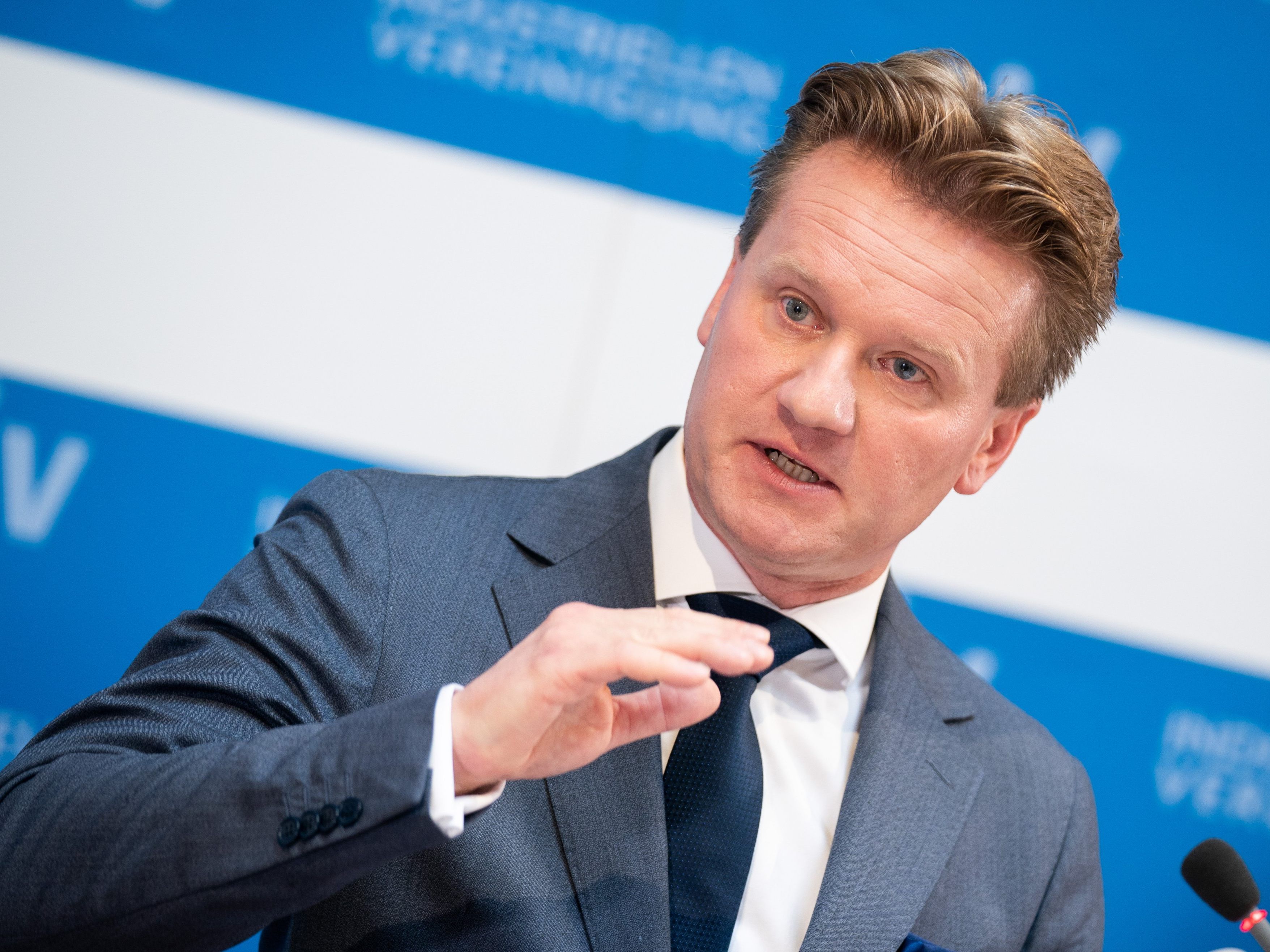 IV-Präsident Knill: Ideen "mehr als entbehrlich" IV-Präsident Knill: Ideen "mehr als entbehrlich"