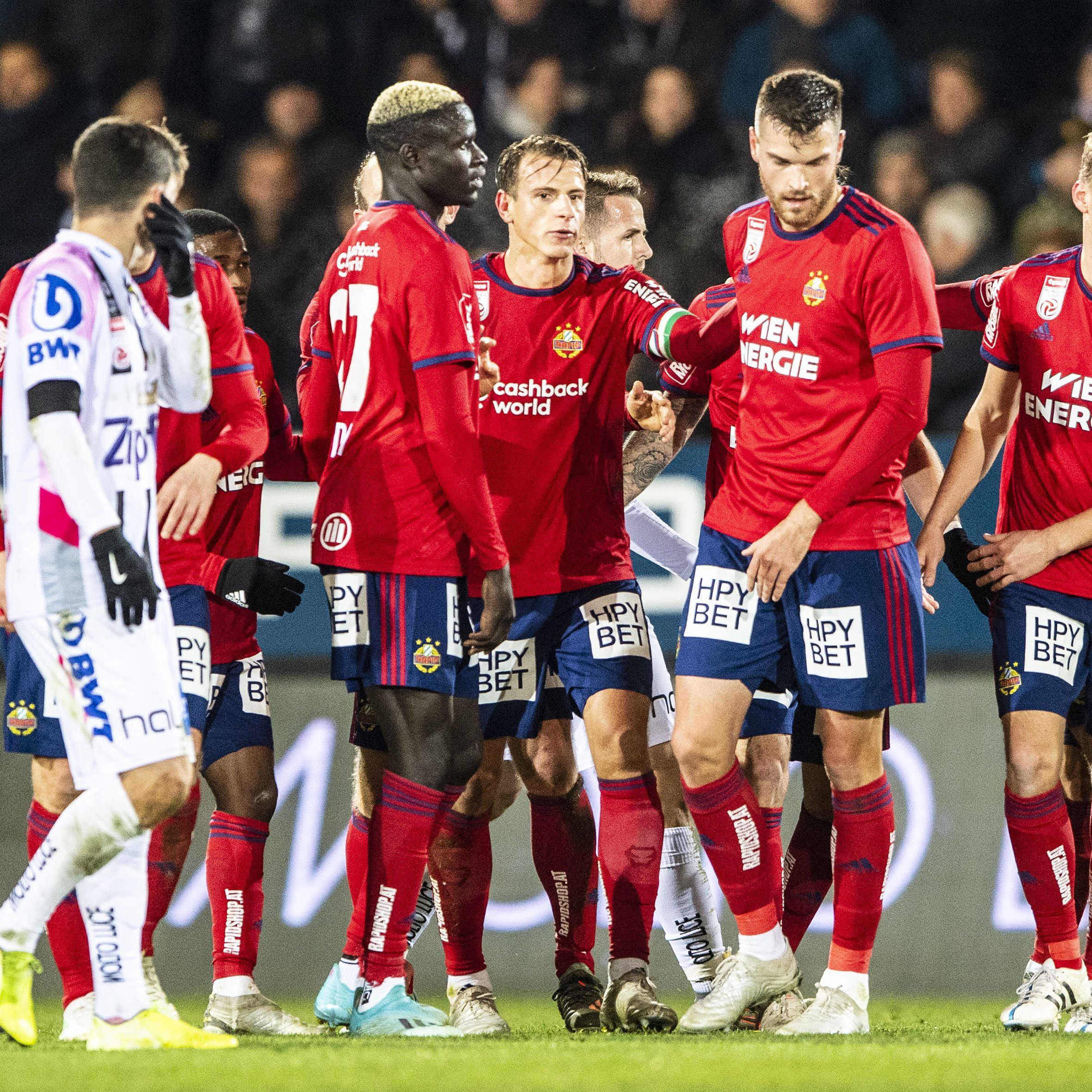 LIVE-Ticker zum Spiel LASK Linz gegen Rapid Wien ab 18.30 Uhr.