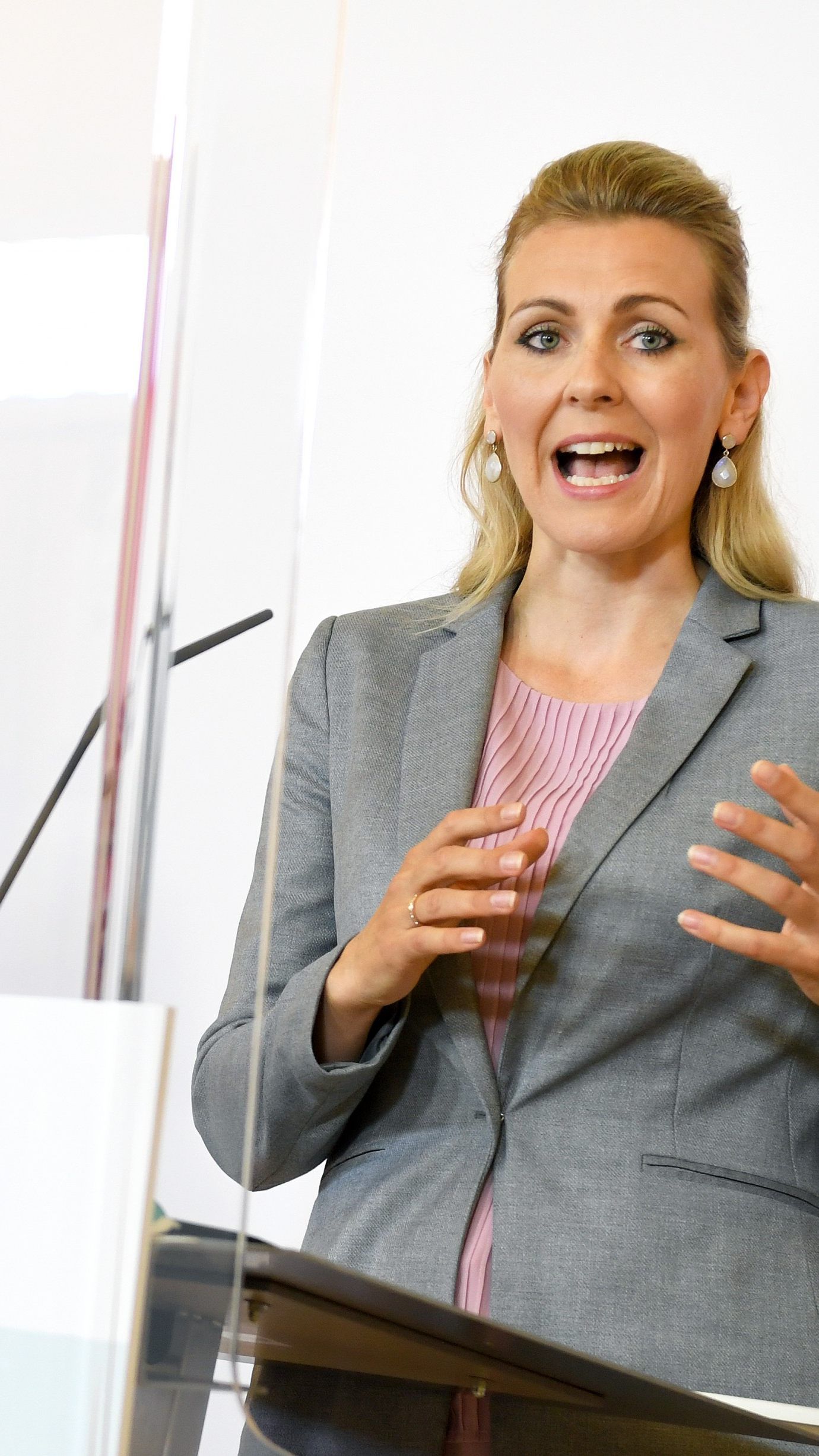 Erstmals seit Beginn der Krise sind unter einer Million Menschen in Österreich in Kurzarbeit.