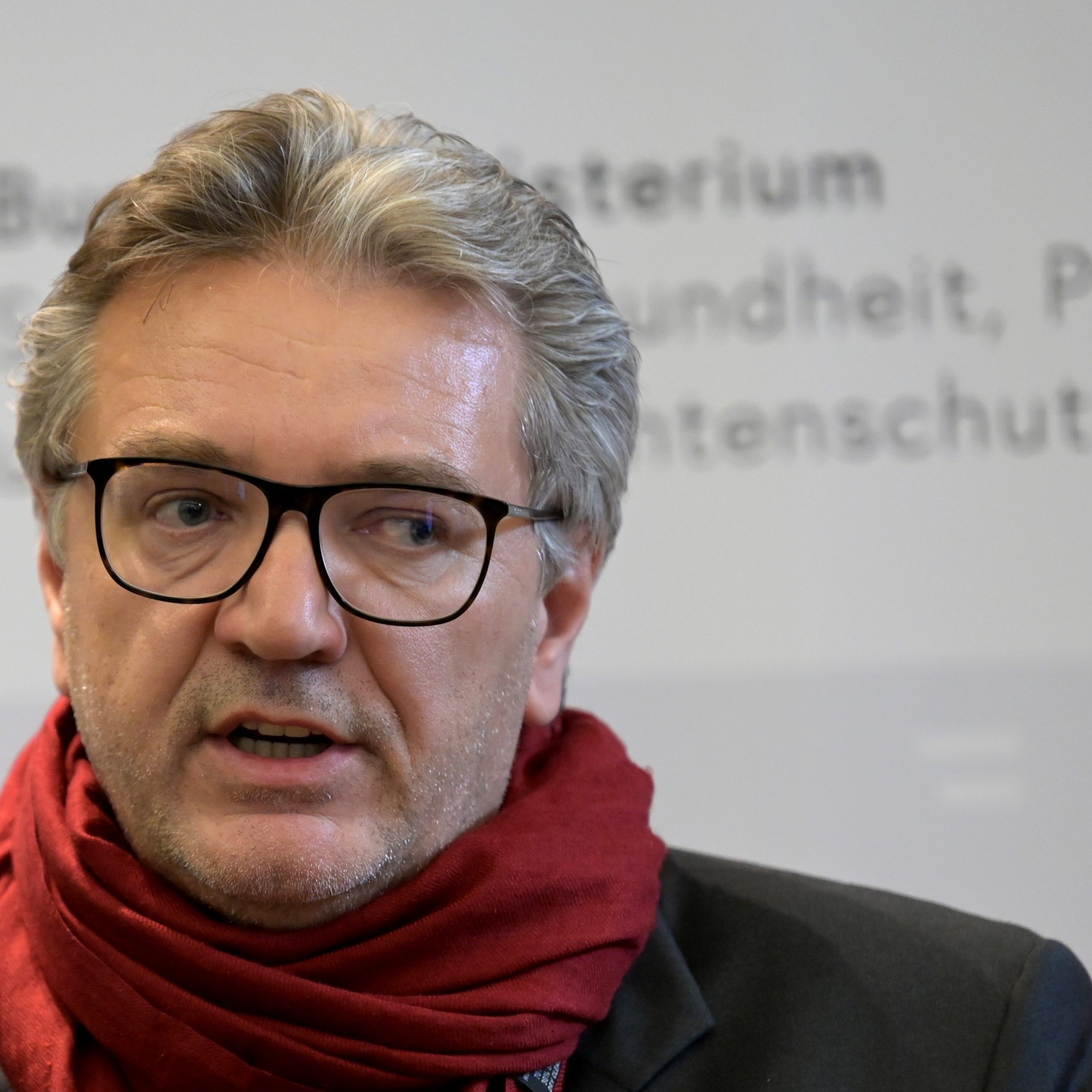 Peter Hacker sieht dramatische finanzielle Auswirkungen durch pandemie-bedingte Mehrausgaben