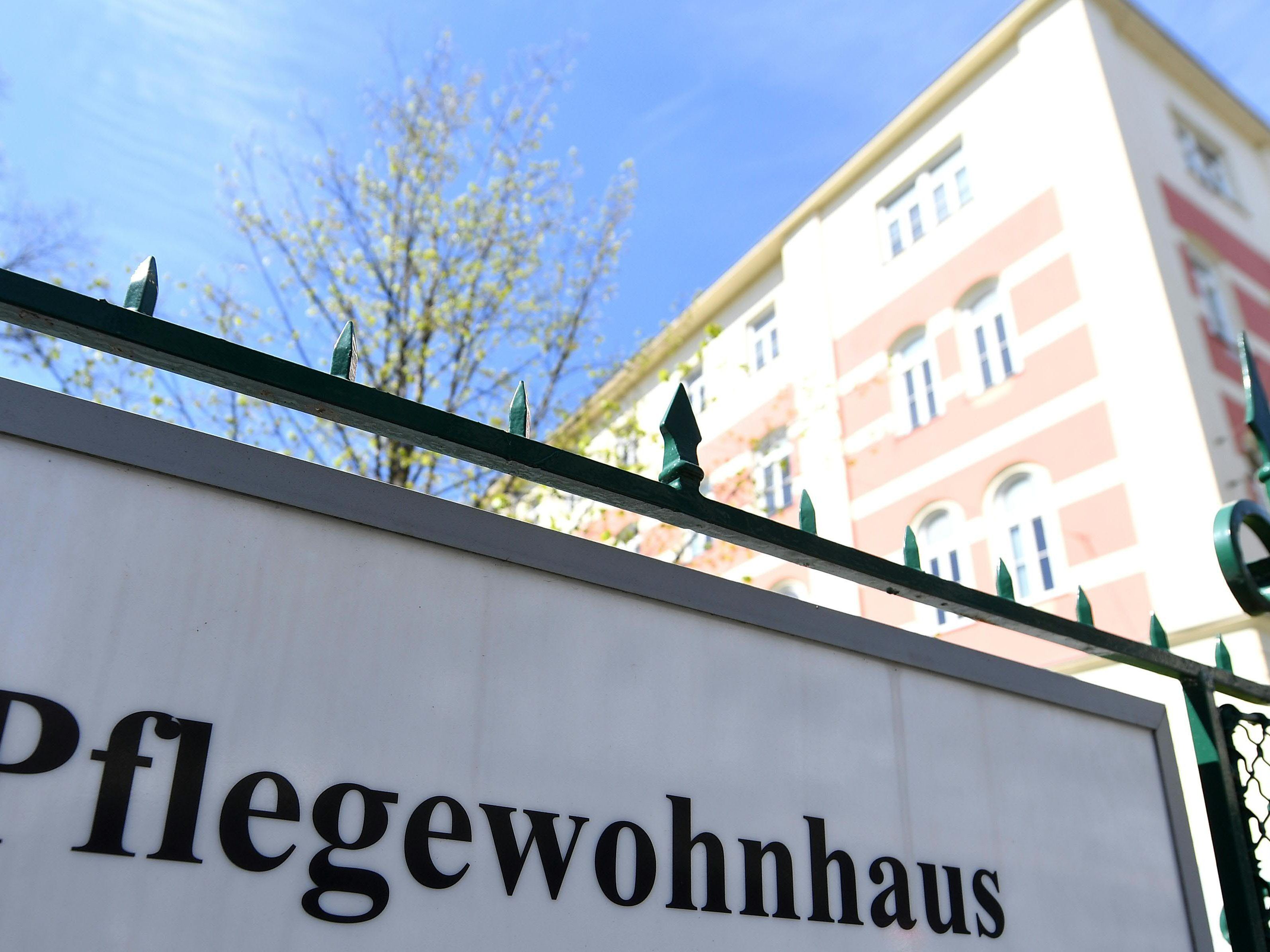 Die verstorbenen Heimbewohner litten teils an schweren Vorerkrankungen. Die verstorbenen Heimbewohner litten teils an schweren Vorerkrankungen.