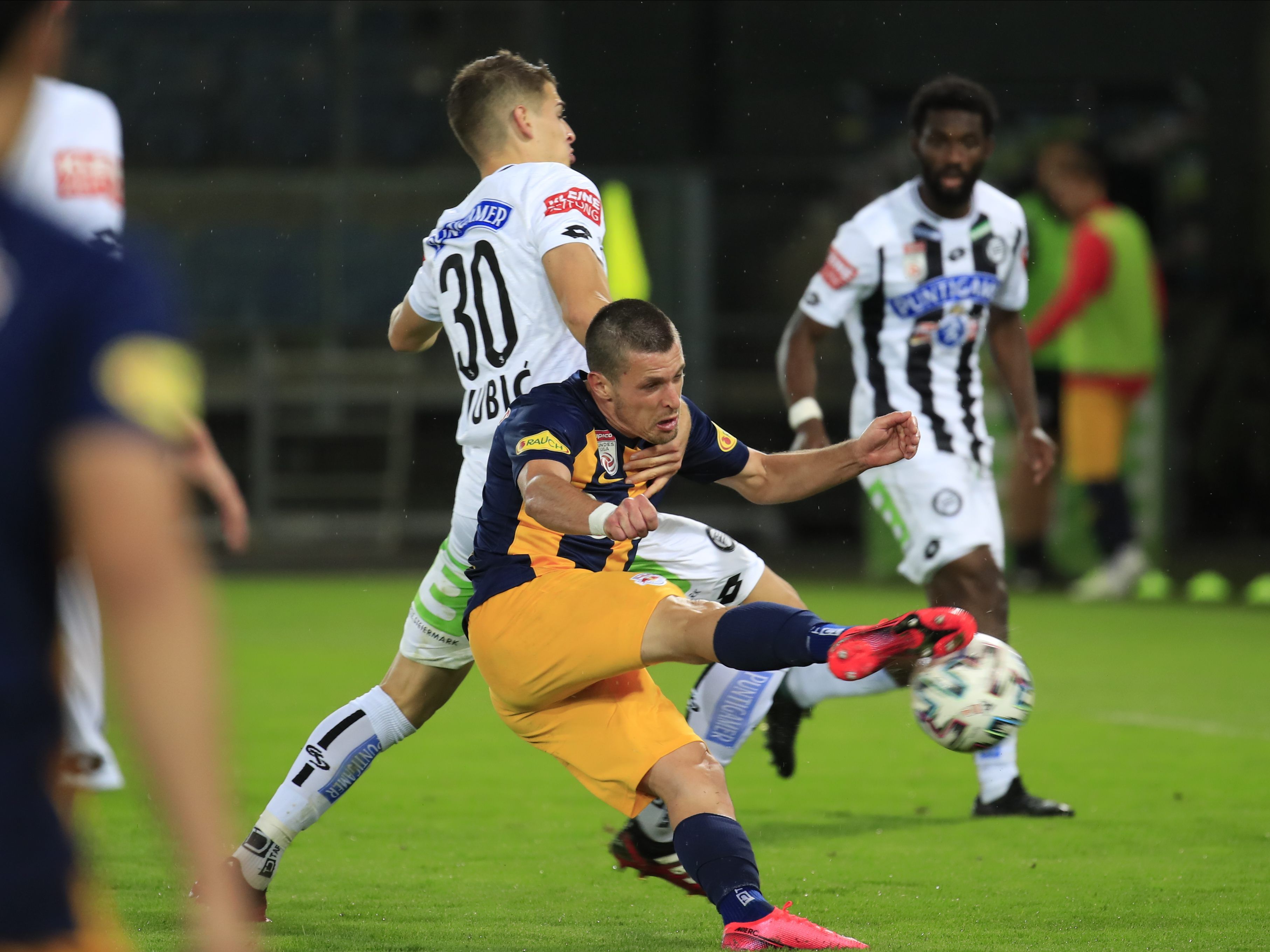 LIVE-Ticker zum Spiel LASK gegen Sturm Graz ab 20.30 Uhr. LIVE-Ticker zum Spiel LASK gegen Sturm Graz ab 20.30 Uhr.