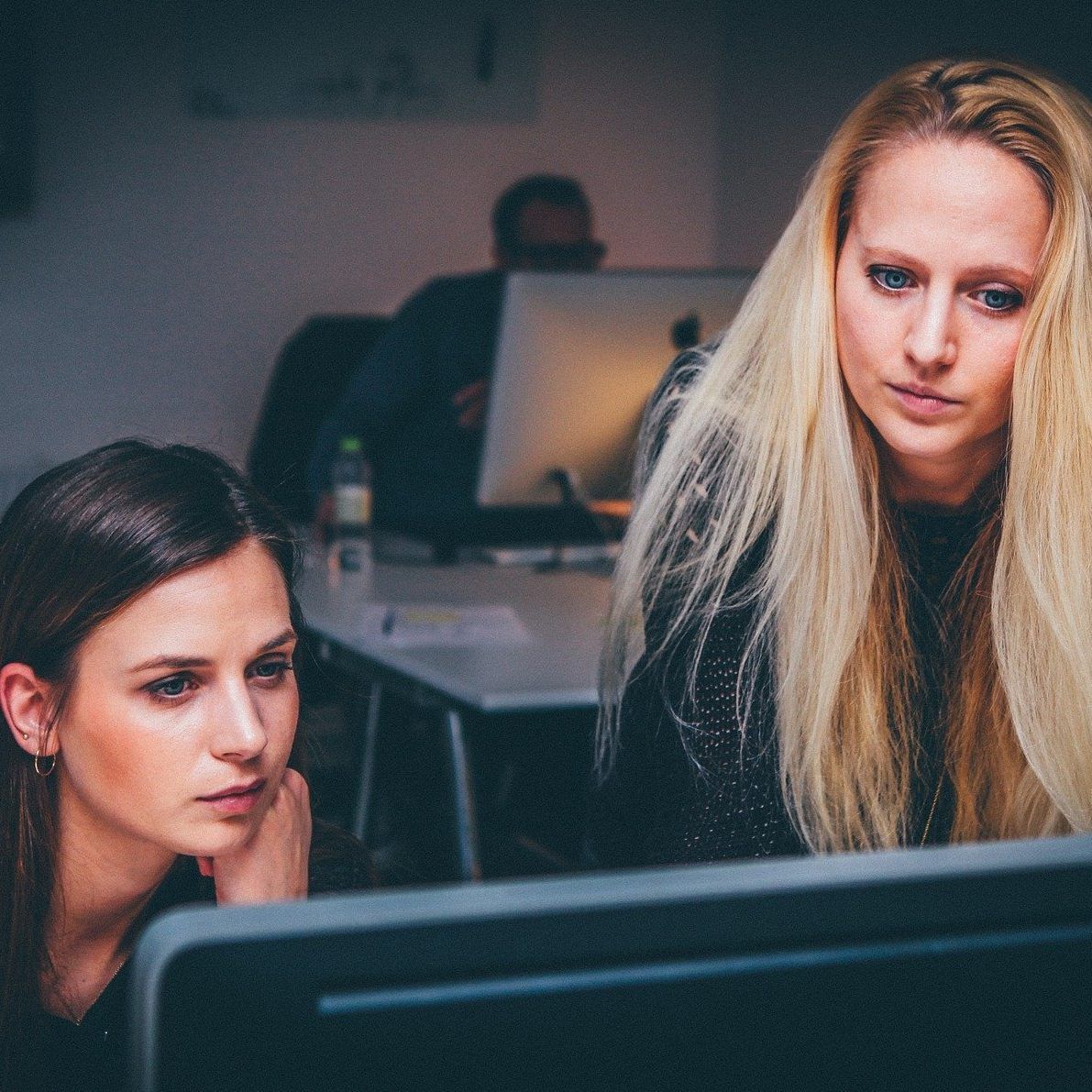 Dient zur Bekämpfung der Rekord-Arbeitslosigkeit.