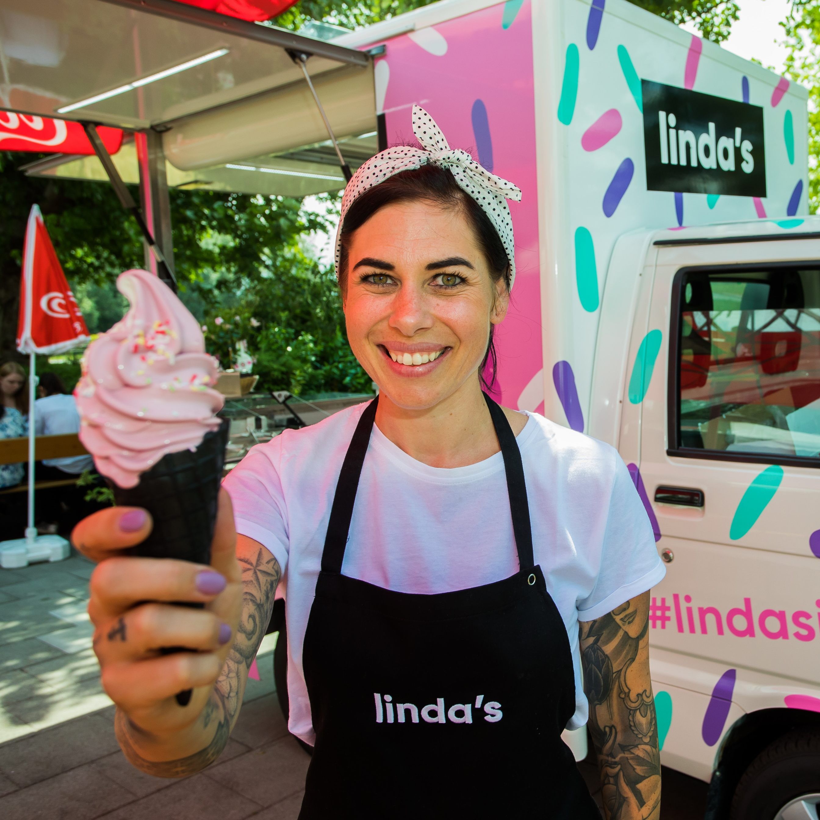 Die Vorarlbergerin Linda Peterlunger betreibt die beliebteste Eisdiele Vorarlbergs und Österreichs