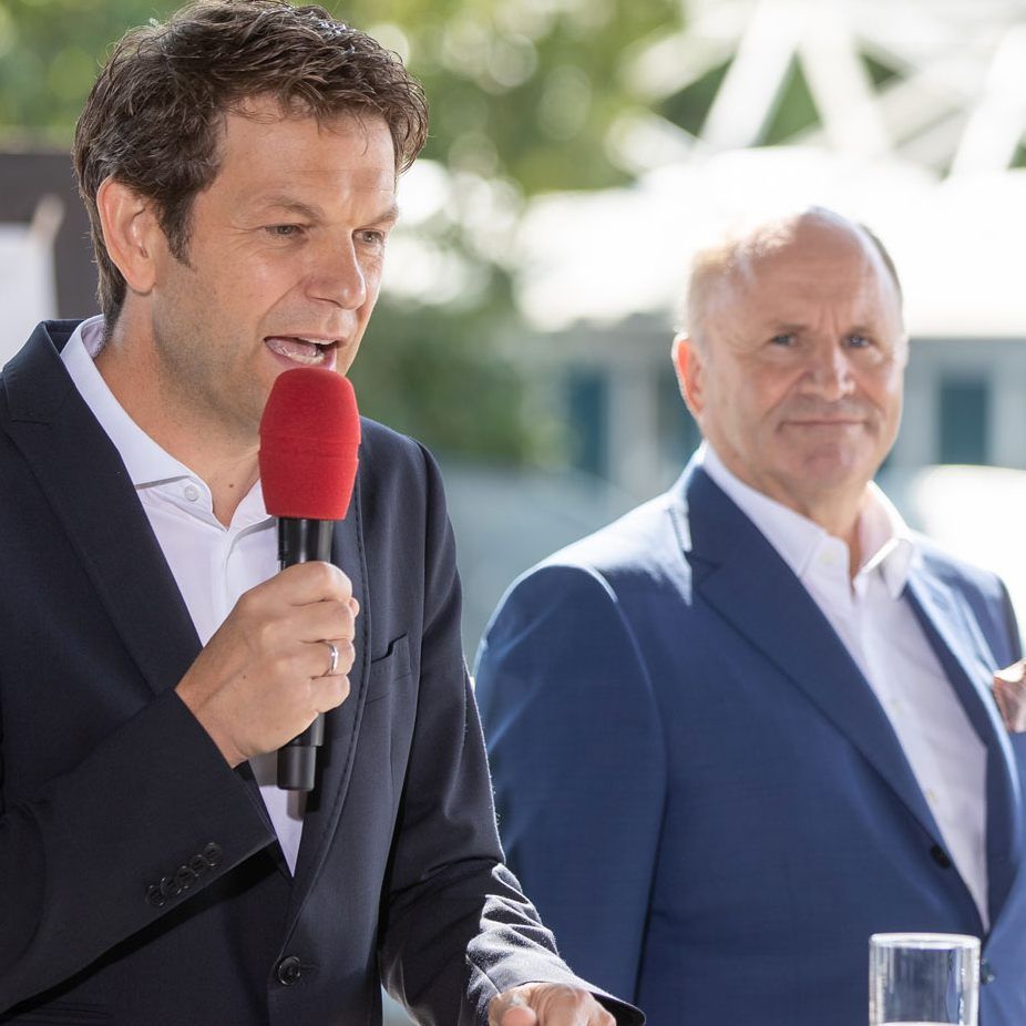 Der kaufmännische Direktor Michael Diem mit dem Festspielpräsidenten Hans-Peter Metzler und Intendantin Elisabeth Sobotka.