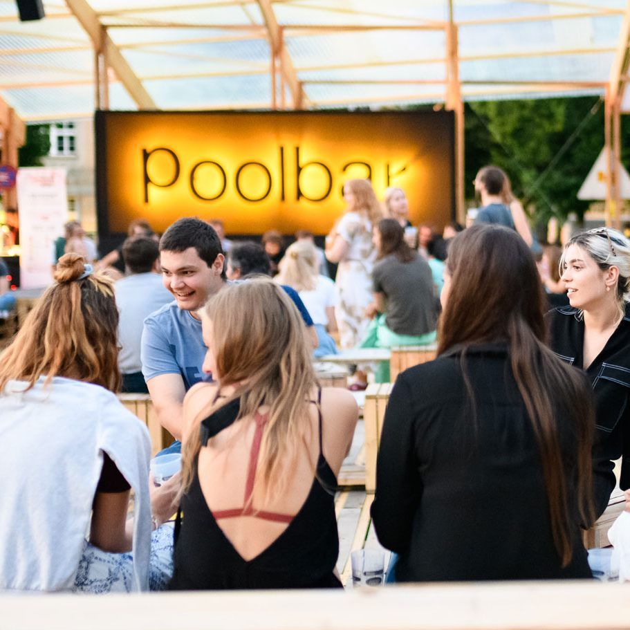 Vorarlberger Alternativkultur-Festival siedelt vom Alten Hallenbad in den umgebenden Reichenfeldpark.