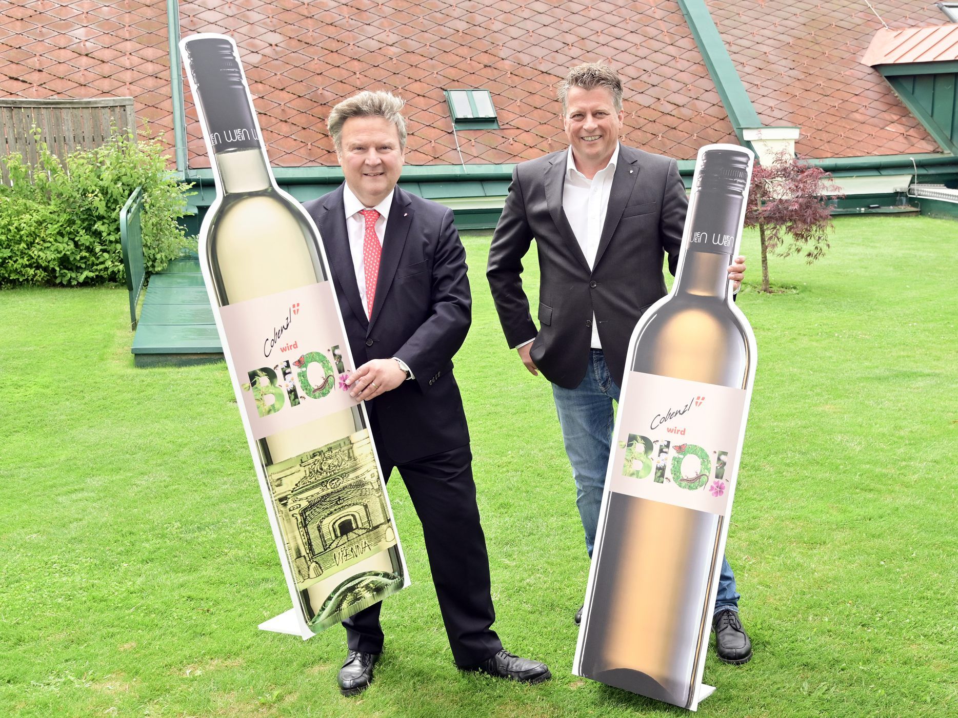 Bürgermeister Ludwig gratuliert Cobenzl-Betriebsleiter Thomas Podsednik zum Doppelsieg beim Wiener Weinpreis 2020 Bürgermeister Ludwig gratuliert Cobenzl-Betriebsleiter Thomas Podsednik zum Doppelsieg beim Wiener Weinpreis 2020