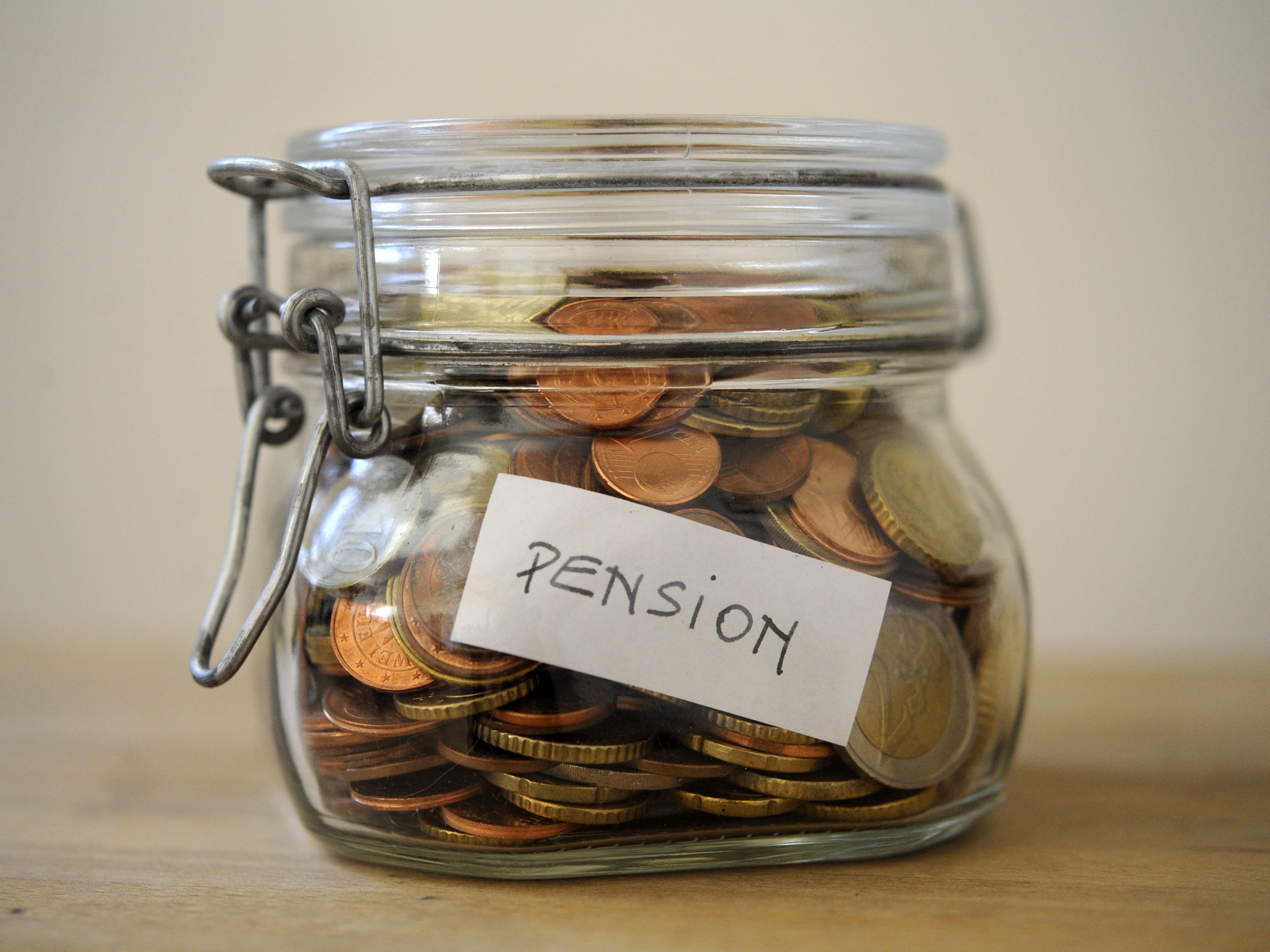 Männer erhalten immer noch rund 40 Prozent mehr Pension als Frauen.