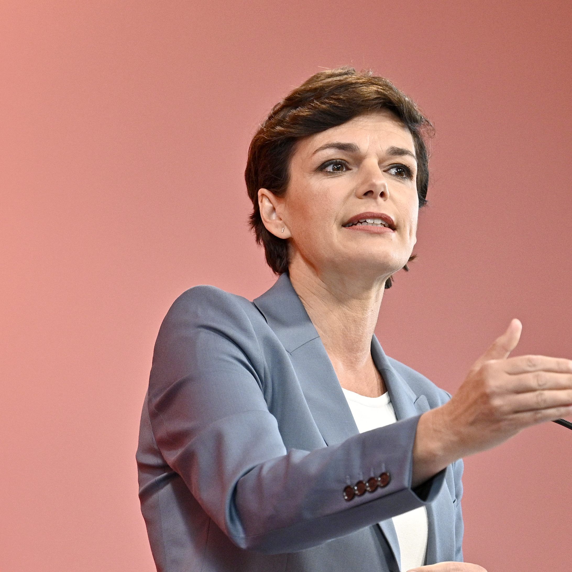 SPÖ-Chefin Rendi-Wagner fordert ein größeres Konjunkturpaket.