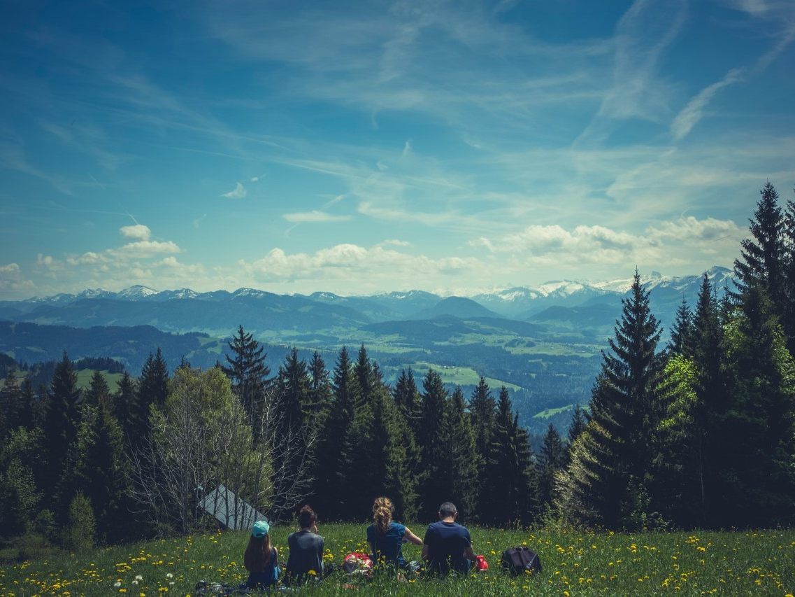 Mit vier einfachen Tipps ist auch am Urlaubsort gute ärztliche Versorgung sicher. Mit vier einfachen Tipps ist auch am Urlaubsort gute ärztliche Versorgung sicher.