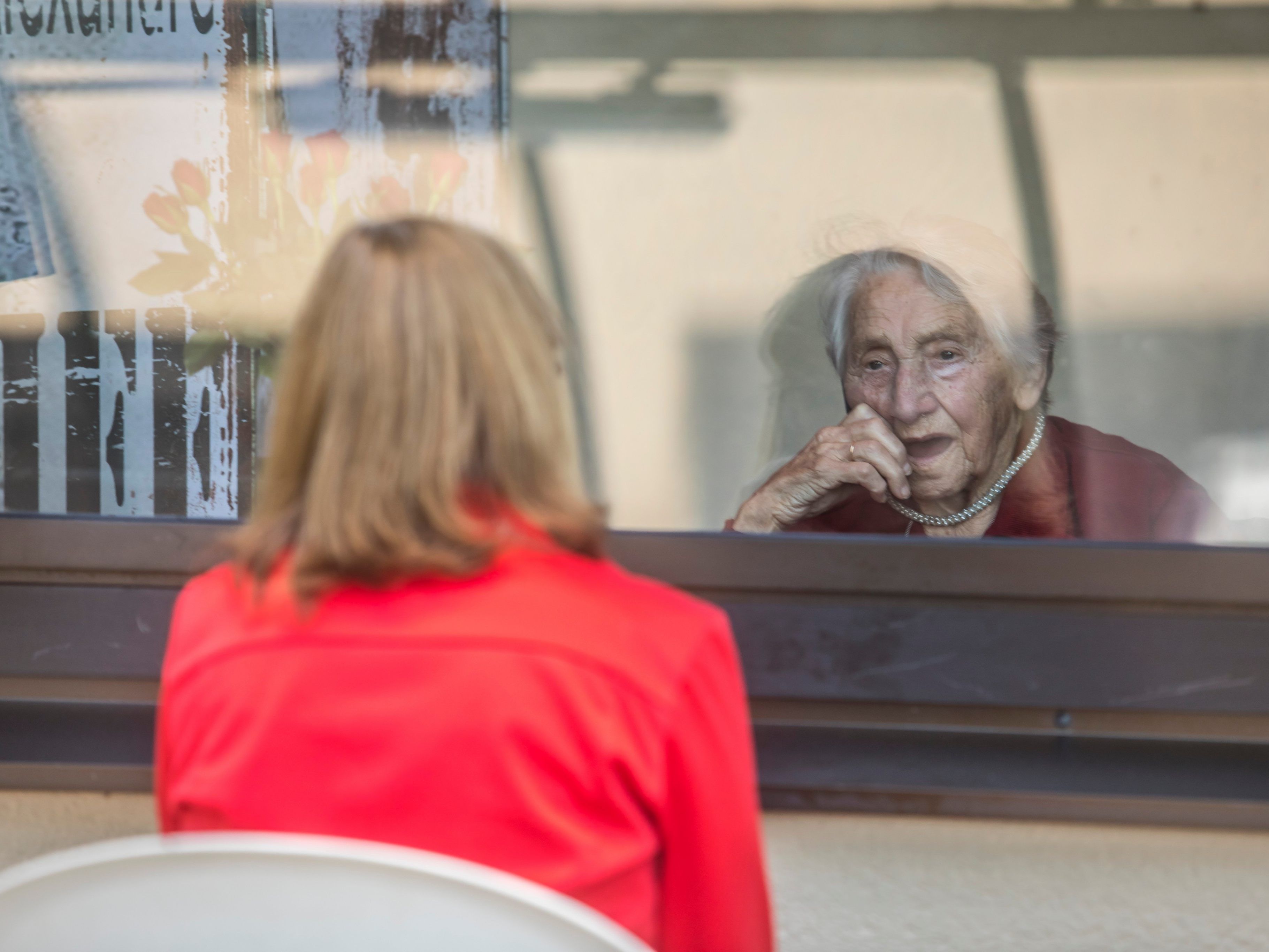 Weitere Lockerungen für Heimbewohner und Angehörige.