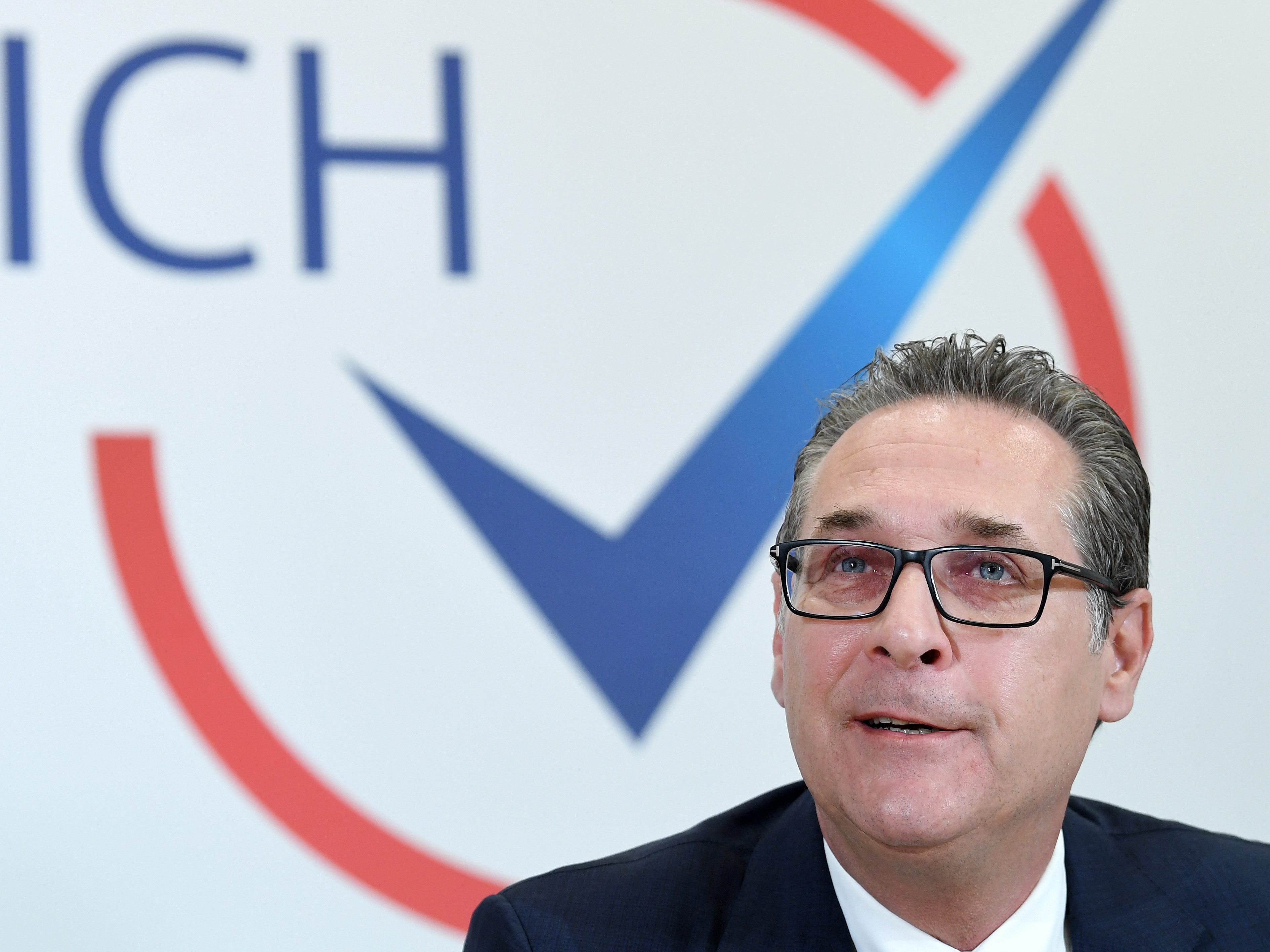 Strache stellte Antrag auf Klage gegen kontrast.at vom 21. Juli 2020. Strache stellte Antrag auf Klage gegen kontrast.at vom 21. Juli 2020.
