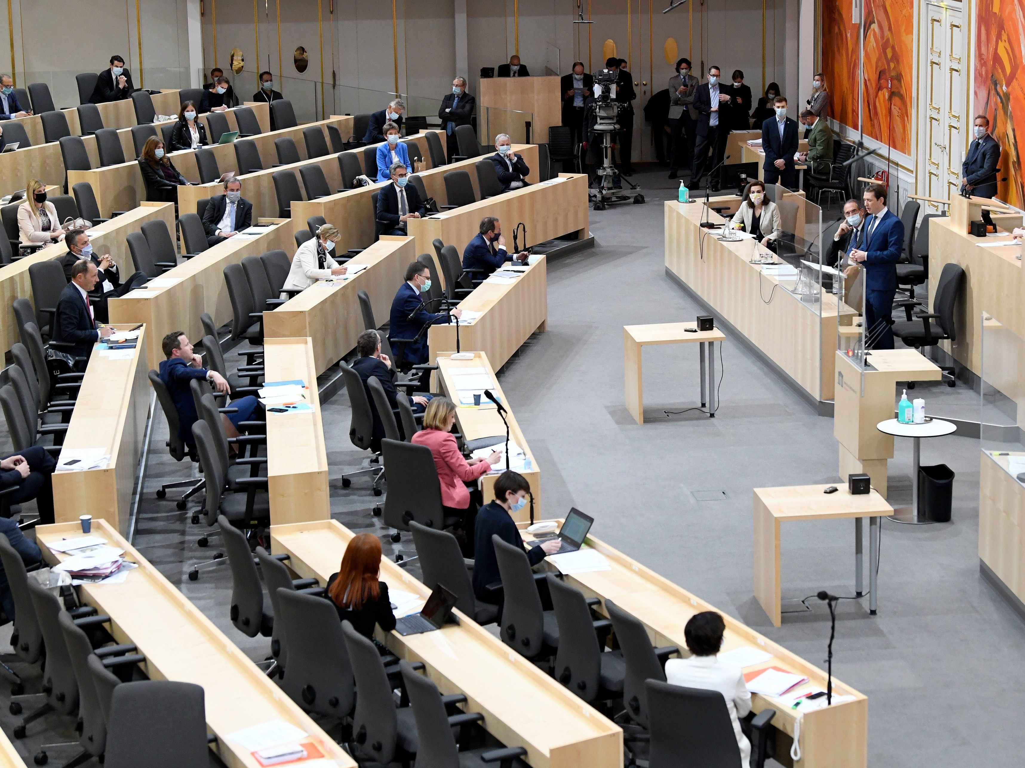 Vor der Sommerpause werden im Nationalrat noch einige Corona-Hilfen beschlossen.