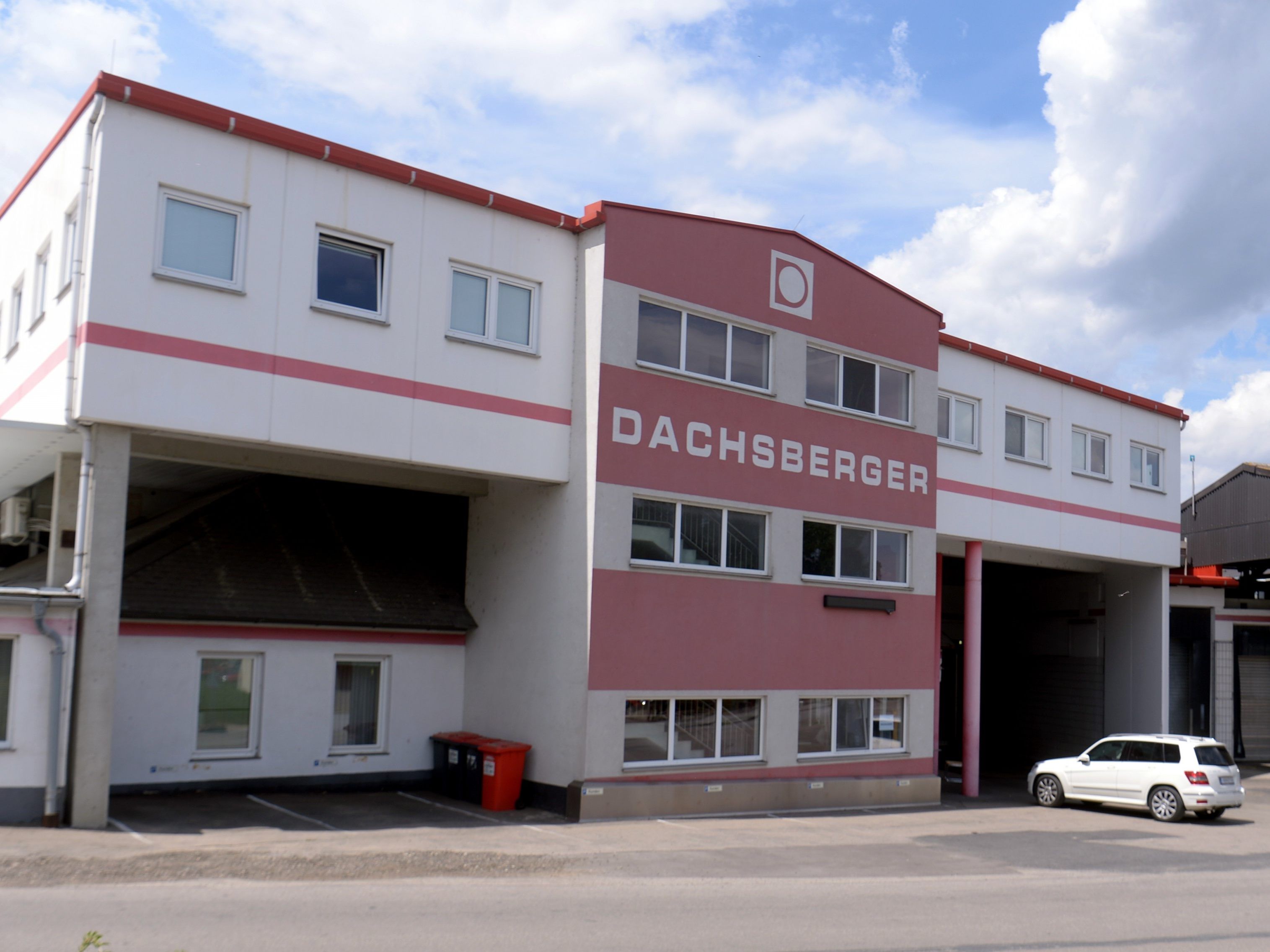 Die Zahl der abgesonderten Mitarbeiter des Schlachthofs ist noch unklar.