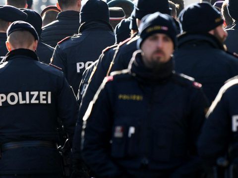 Acht Suspendierungen gab es in Folge der Gewaltvorwürfe bei der Wiener Polizei. Acht Suspendierungen gab es in Folge der Gewaltvorwürfe bei der Wiener Polizei.