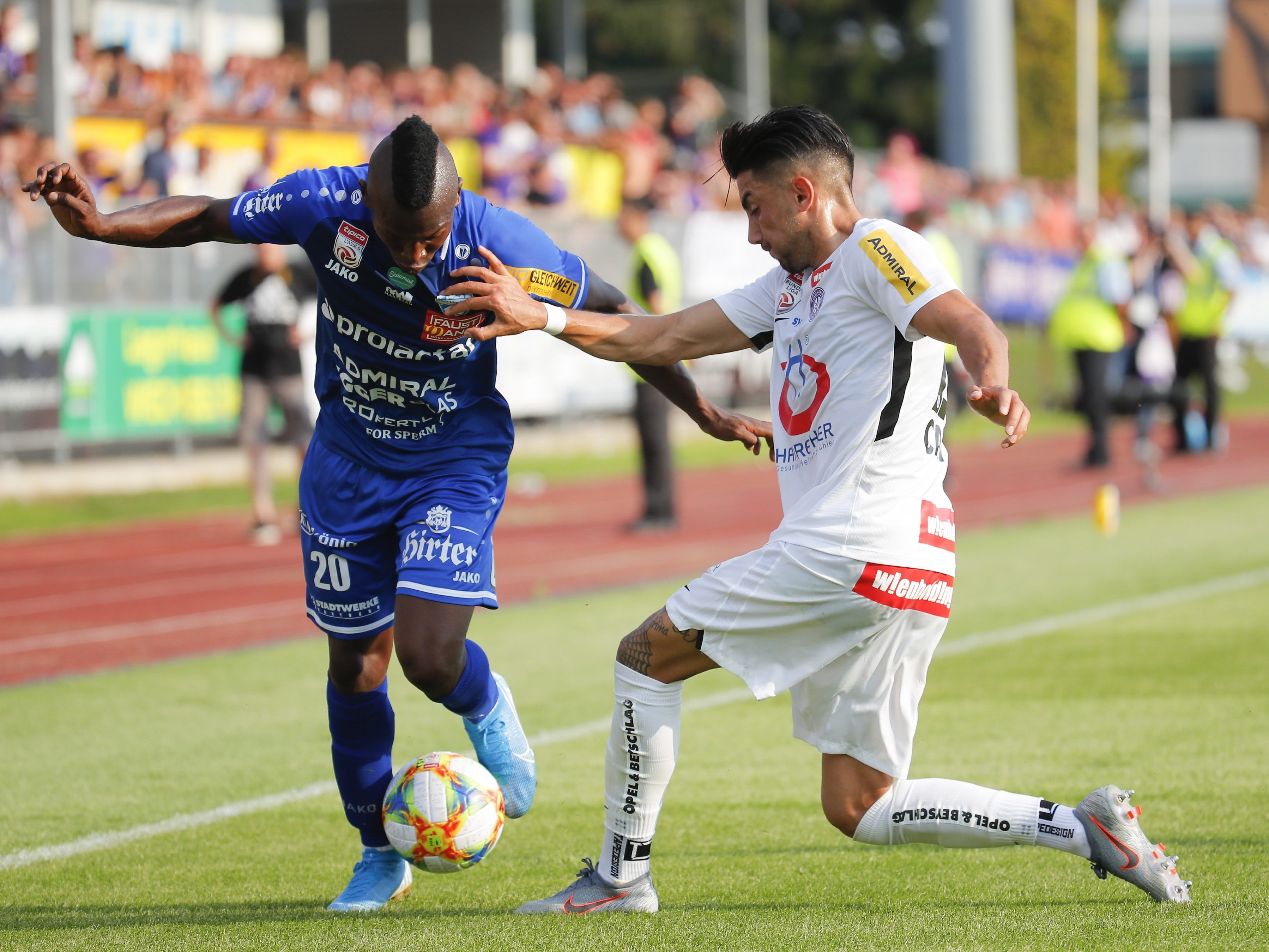 Cavlan (rechts) wechselt von der Austria zurück zum FC Emmen. Cavlan (rechts) wechselt von der Austria zurück zum FC Emmen.