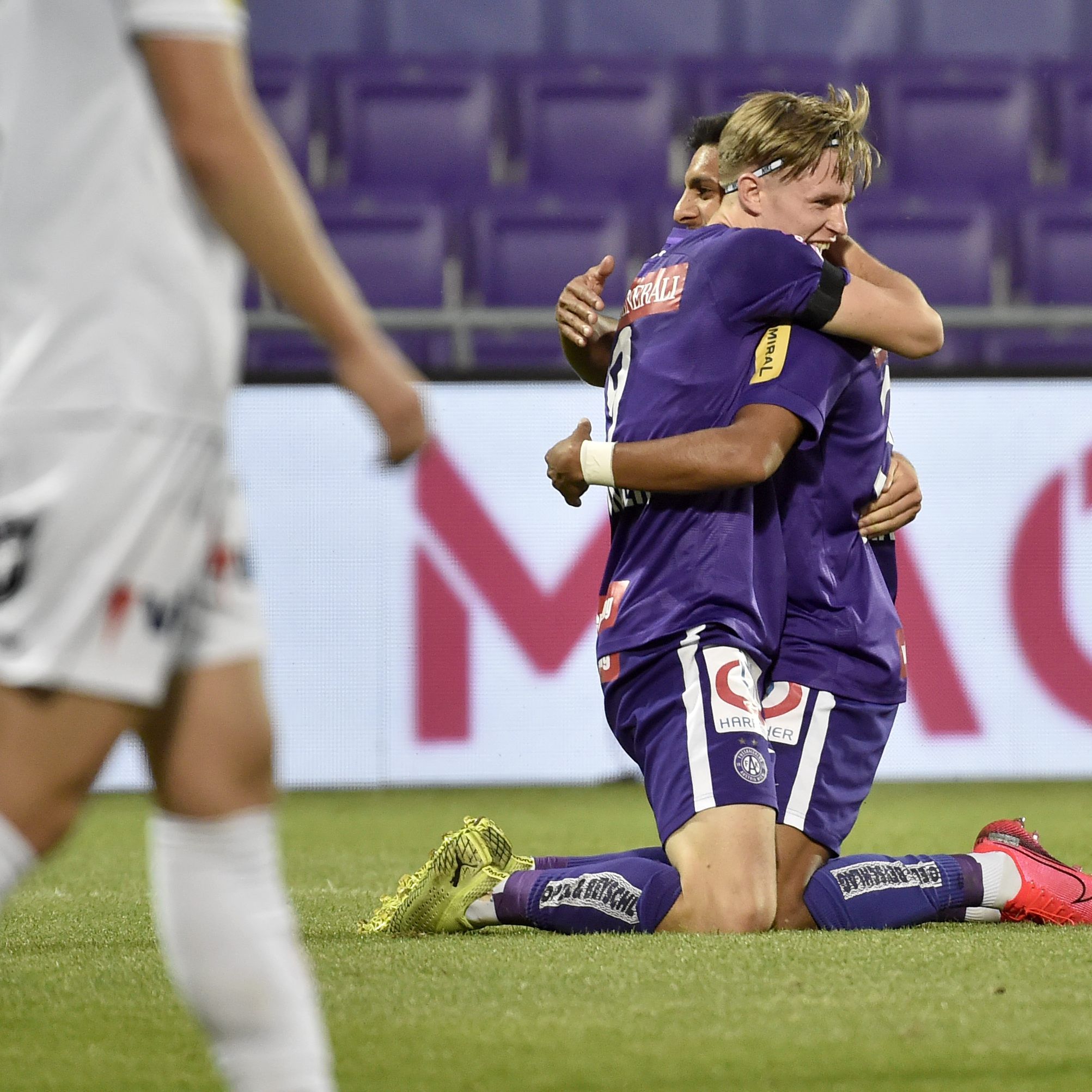 Hier die Stimmen zum Spiel.