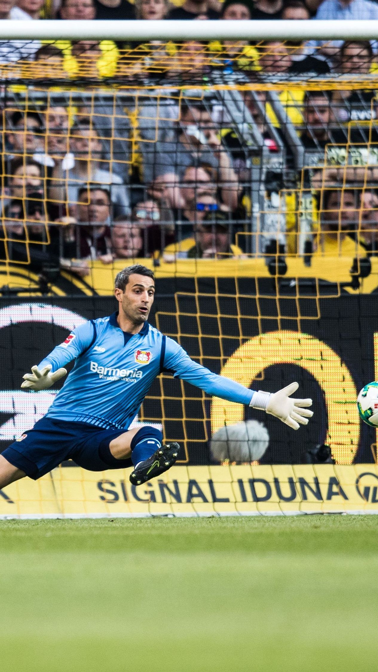 Acht Pflichtmatches für Leverkusen