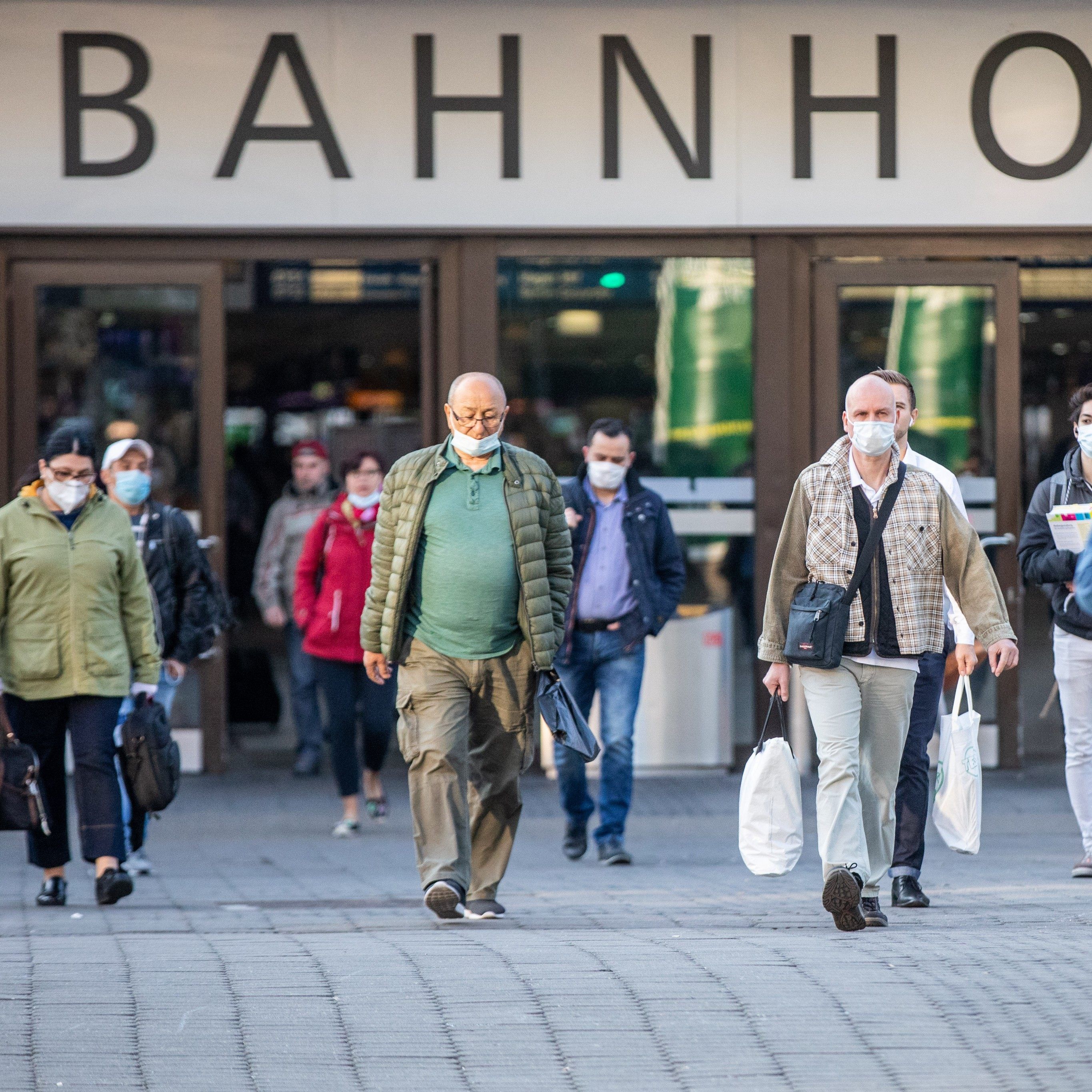 Mit Dr. Thomas Szekeres und Dr. Christoph Wenisch