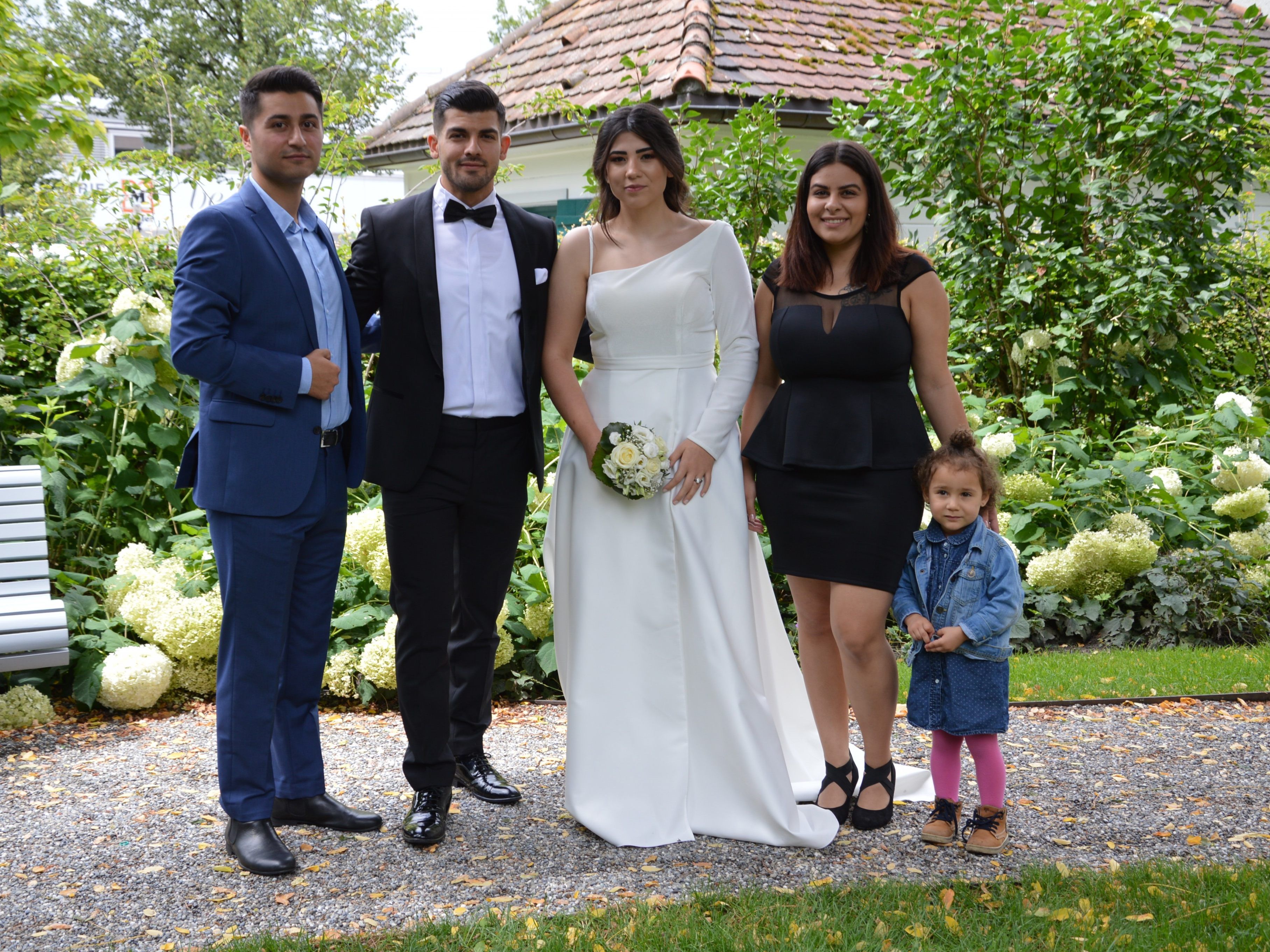 Sila Beker und Metin Erol haben geheiratet. Sila Beker und Metin Erol haben geheiratet.