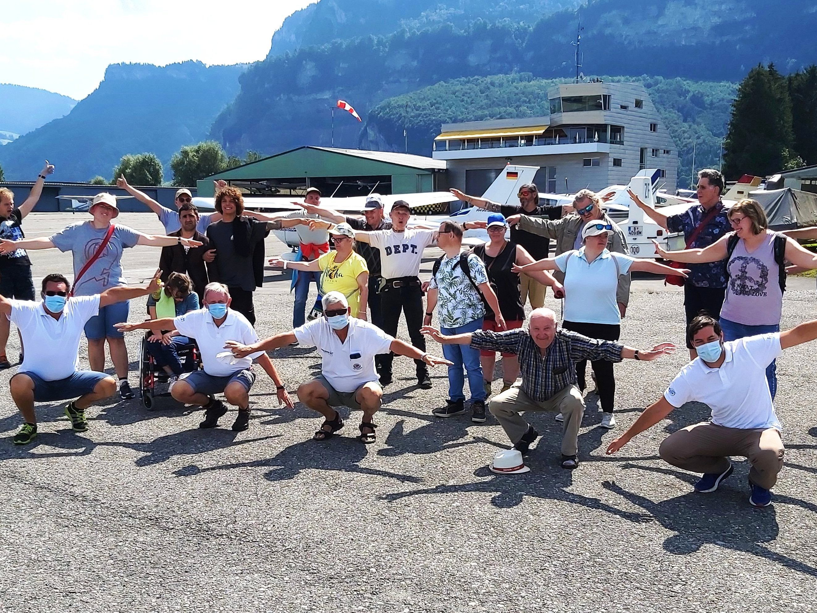 Mit den Gruppen- und Einzelflügen wurde im 20. Jubiläumsjahr begonnen und der große Kinderflugtag auf 2021 verschoben. Mit den Gruppen- und Einzelflügen wurde im 20. Jubiläumsjahr begonnen und der große Kinderflugtag auf 2021 verschoben.