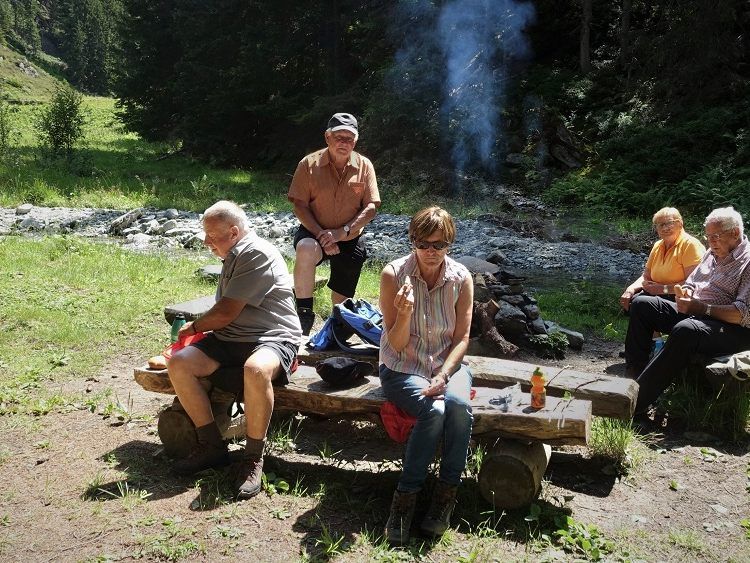 Eine Grillpause in herrlicher Landschaft machten diesen Wandertrag perfekt.