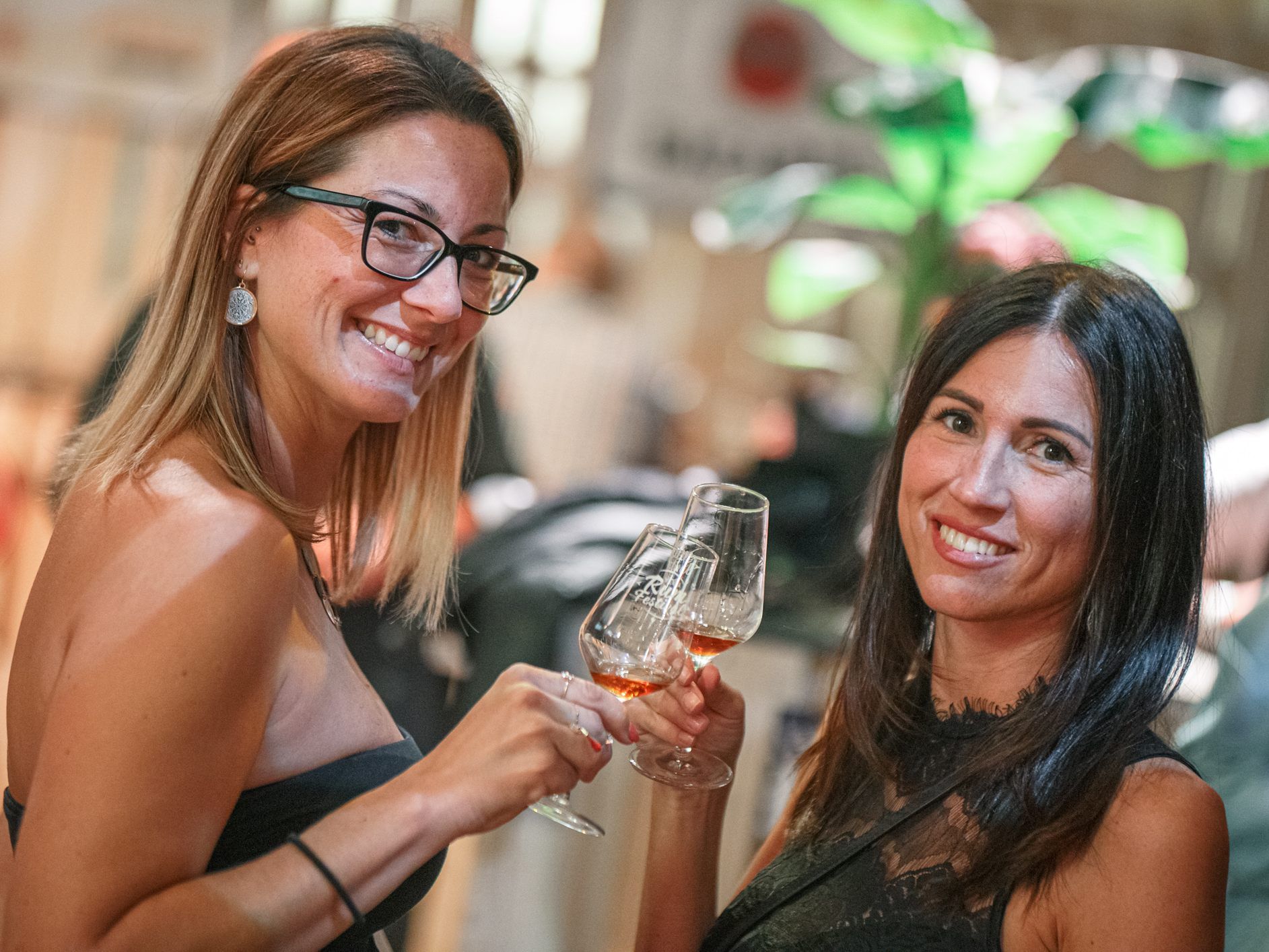 Tickets für das Vienna Rumfestival und den Ginmarkt Wien sind ab 11 Euro erhältlich. Tickets für das Vienna Rumfestival und den Ginmarkt Wien sind ab 11 Euro erhältlich.