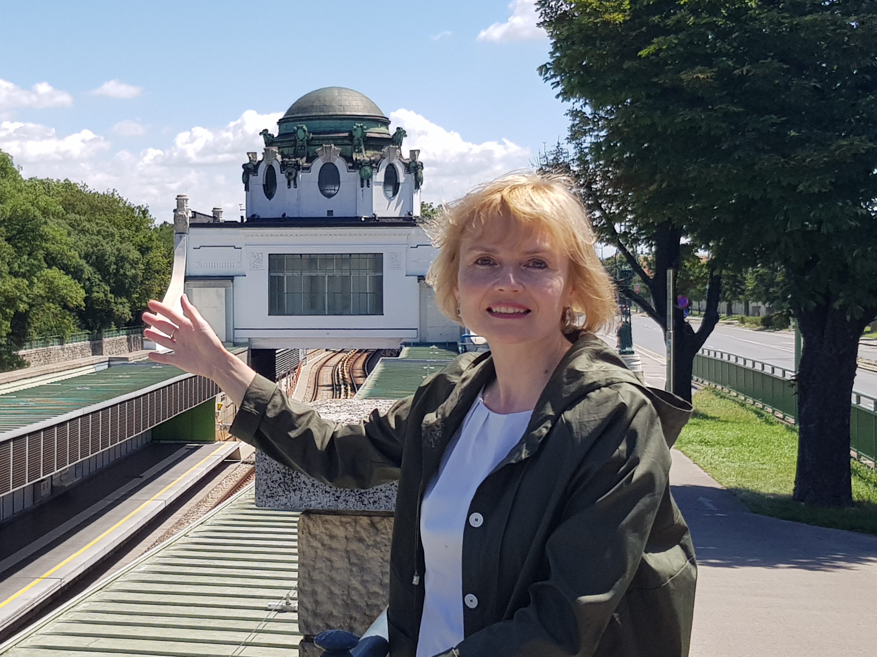Bei der U4-Station Hietzing wird ein zweiter Ausgang in Richtung Hofpavillon gefordert. Bei der U4-Station Hietzing wird ein zweiter Ausgang in Richtung Hofpavillon gefordert.