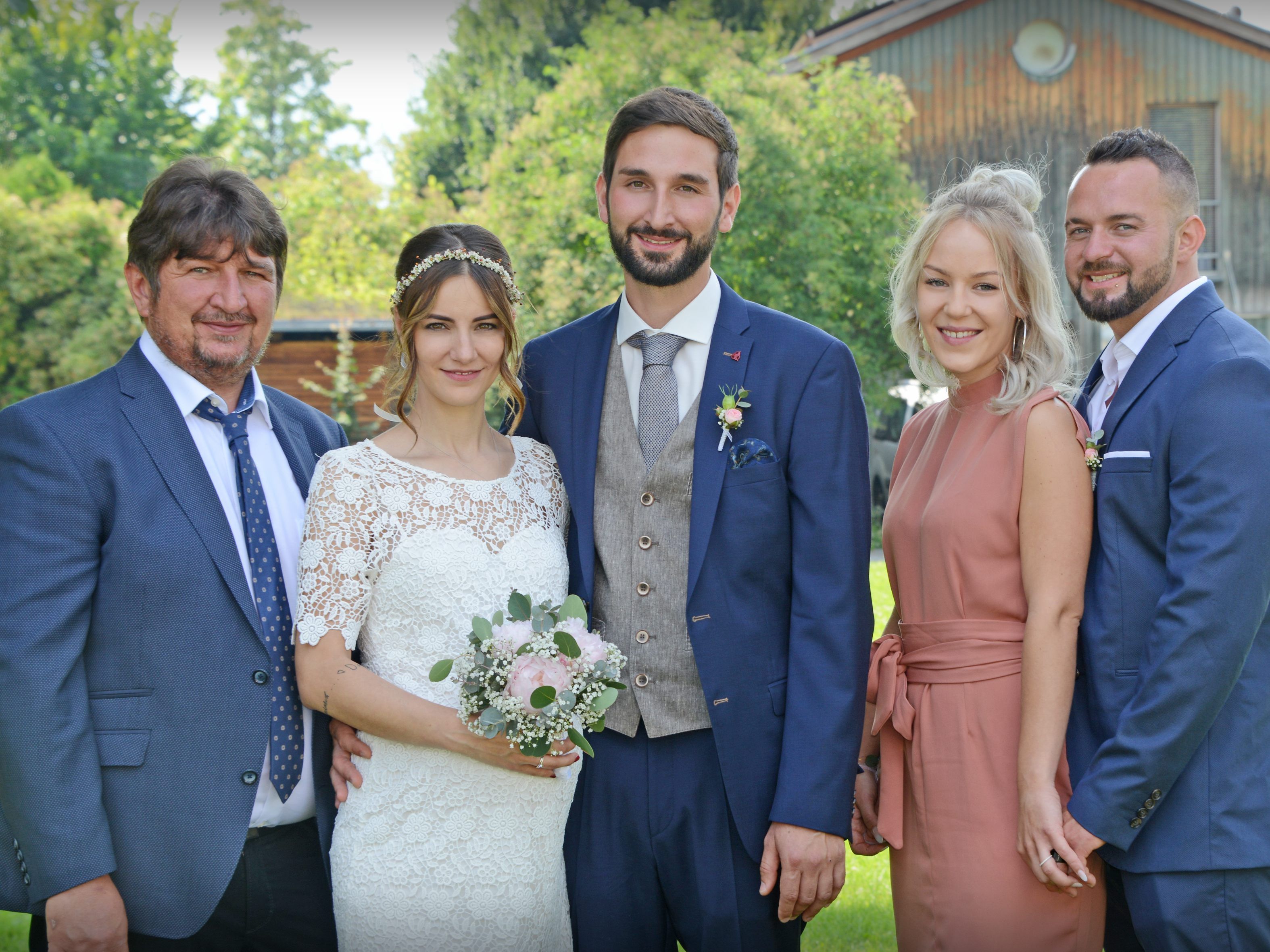 Jaqueline und Dominic haben isch getraut.