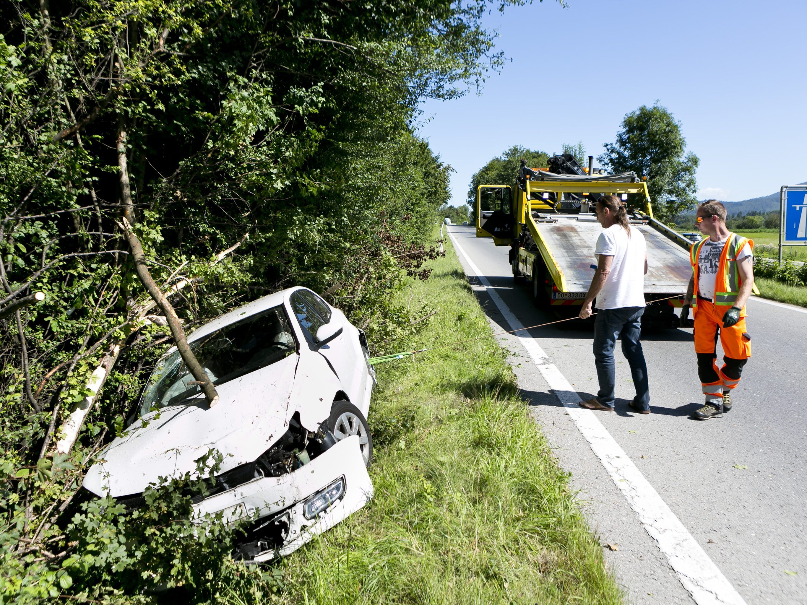 Unfallenker wurde ins Krankenhaus gebracht