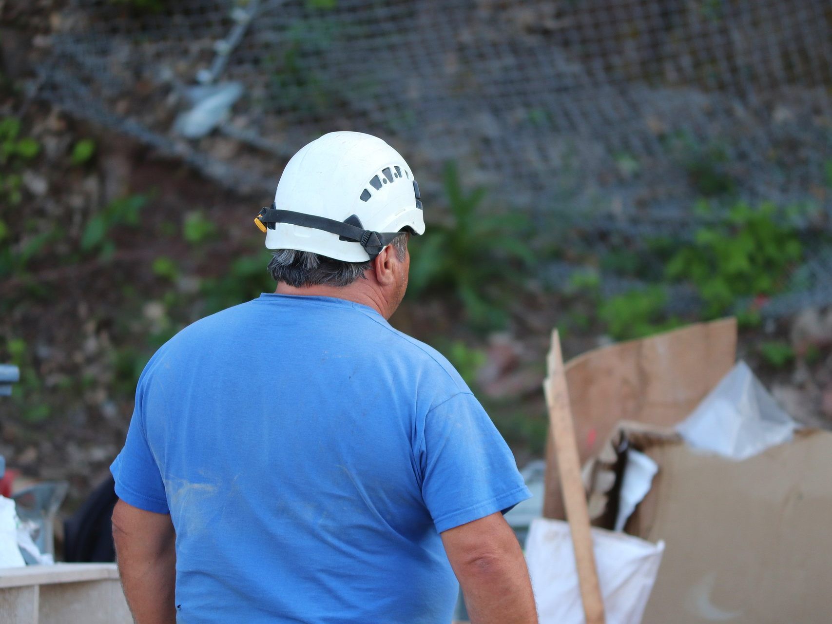 Fünf Personen wurden vorläufig festgenommen, der mutmaßliche Arbeitgeber angezeigt. Fünf Personen wurden vorläufig festgenommen, der mutmaßliche Arbeitgeber angezeigt.