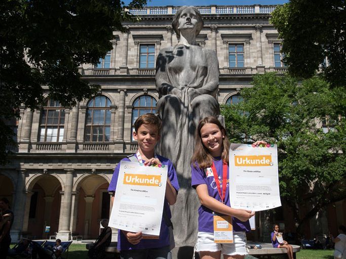 Die Kinderuni findet heuer nicht nur online statt. Die Kinderuni findet heuer nicht nur online statt.