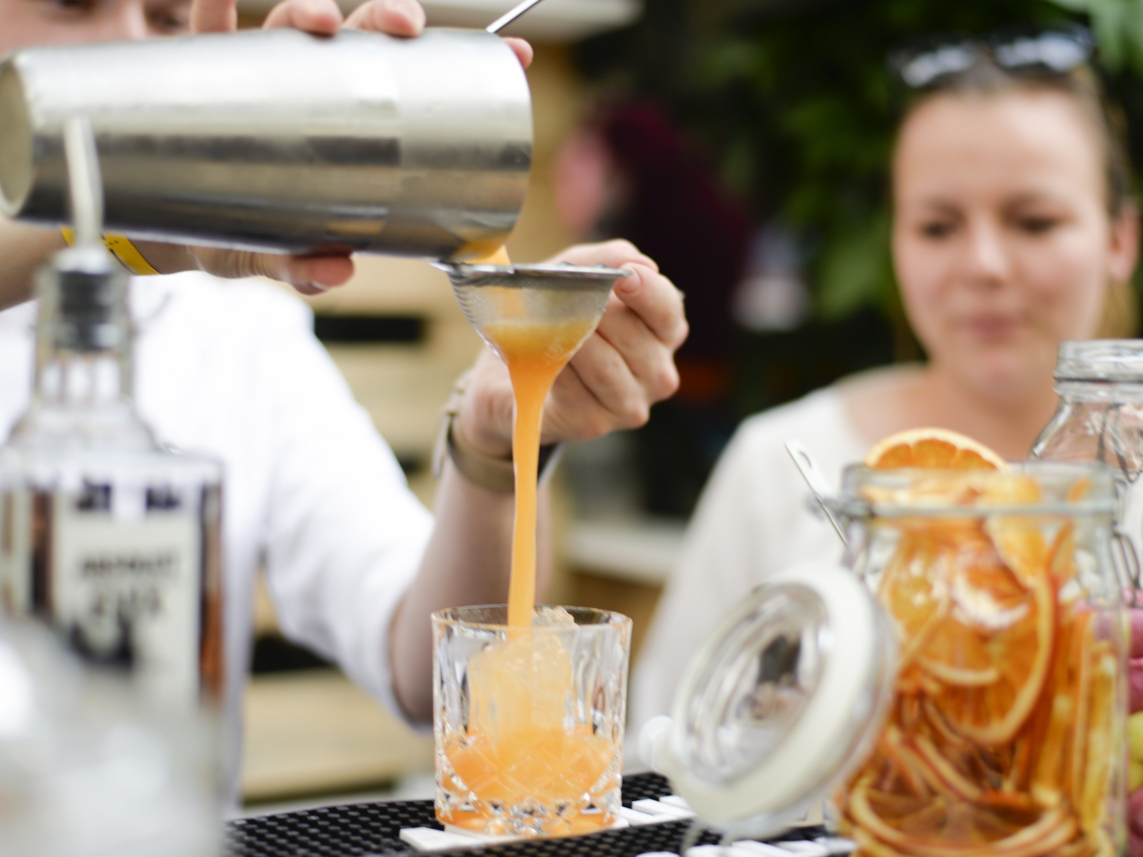 Cocktails in allen Farben und Formen gibt es beim Liquid Market 2020 in Wien. Cocktails in allen Farben und Formen gibt es beim Liquid Market 2020 in Wien.