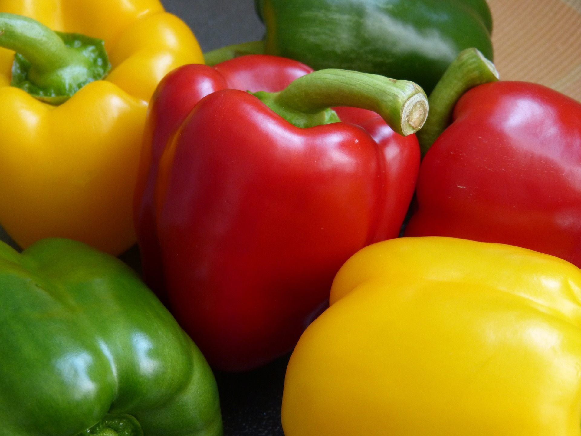 In den roten Paprika sind die meisten Vitamine enthalten.