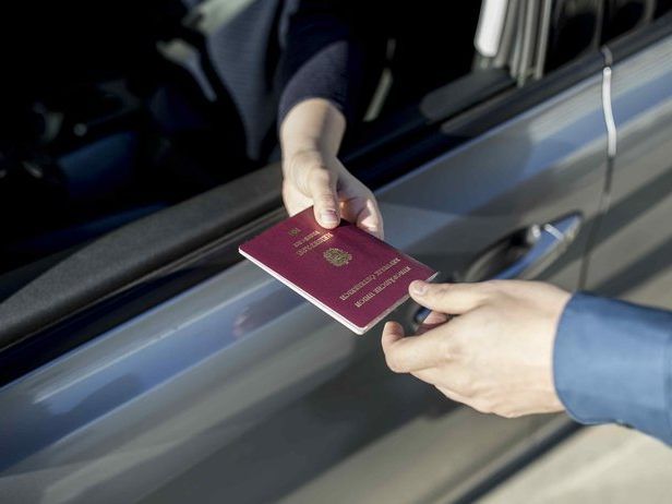 Keine Reise ohne gültiges Reisedokument Keine Reise ohne gültiges Reisedokument