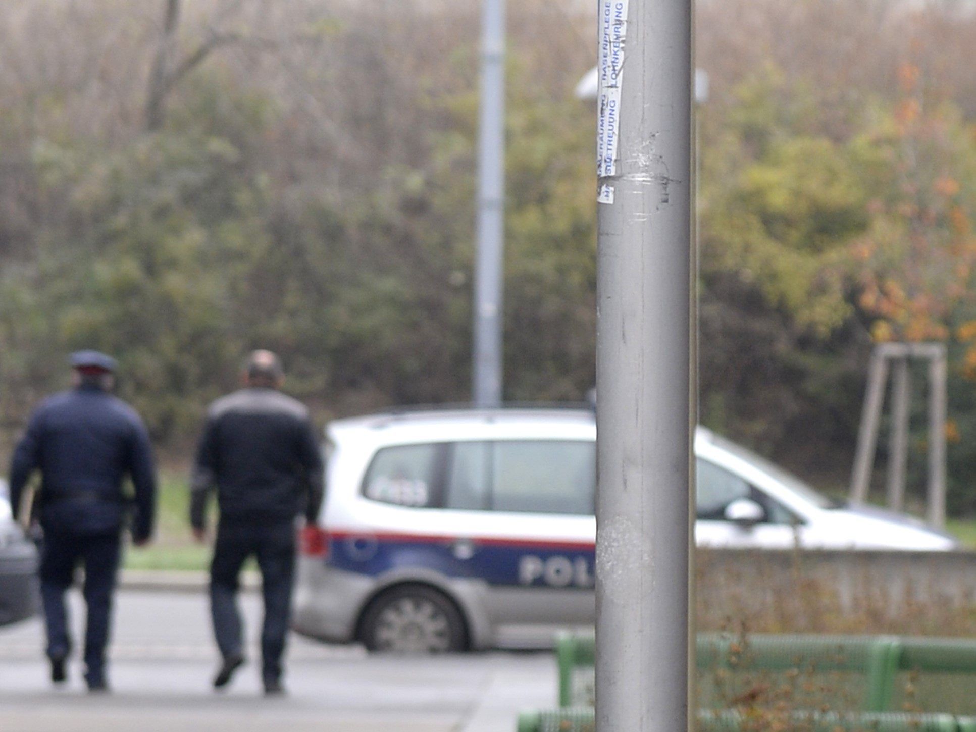 Ein geparkter Streifenwagen wurde in Wien beschädigt