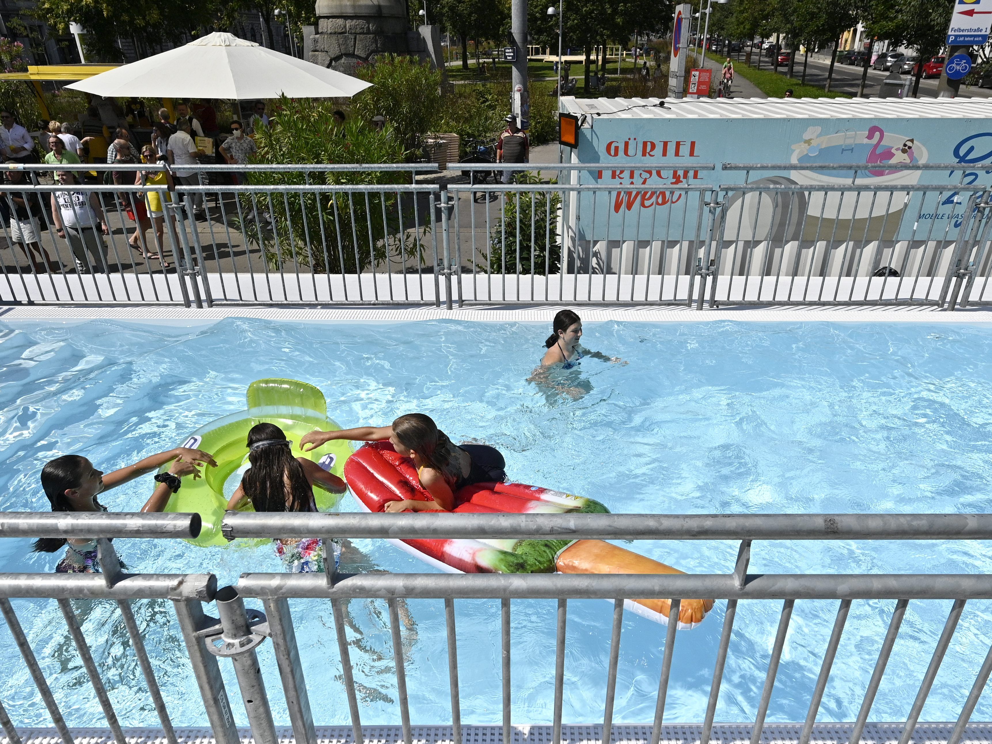 Künftig hat das Pool bis 21 Uhr geöffnet.