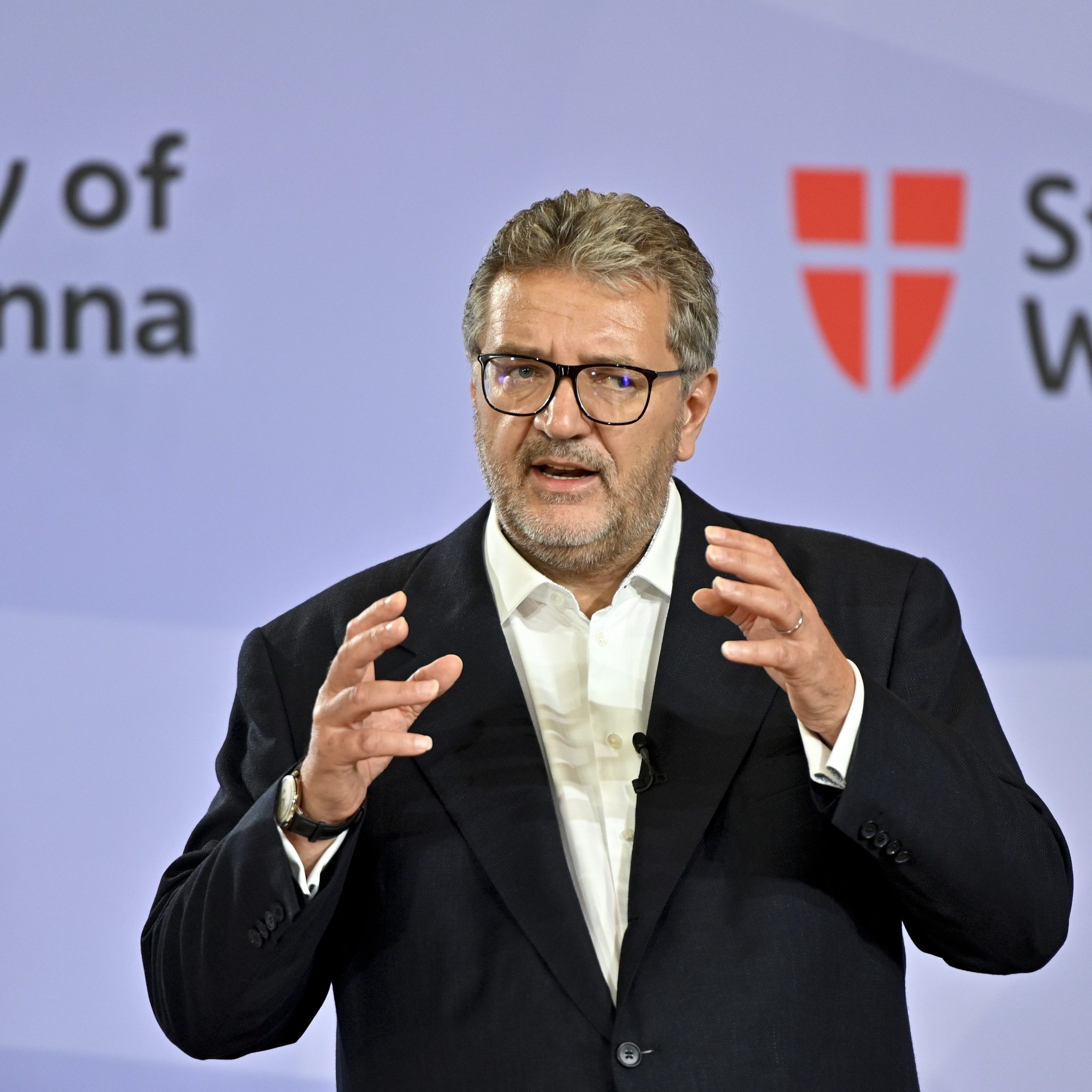 Hacker kündigte an, dass die Ausgaben der Stadt für die Mindestsicherung im kommenden Jahr höher ausfallen werden als heuer.