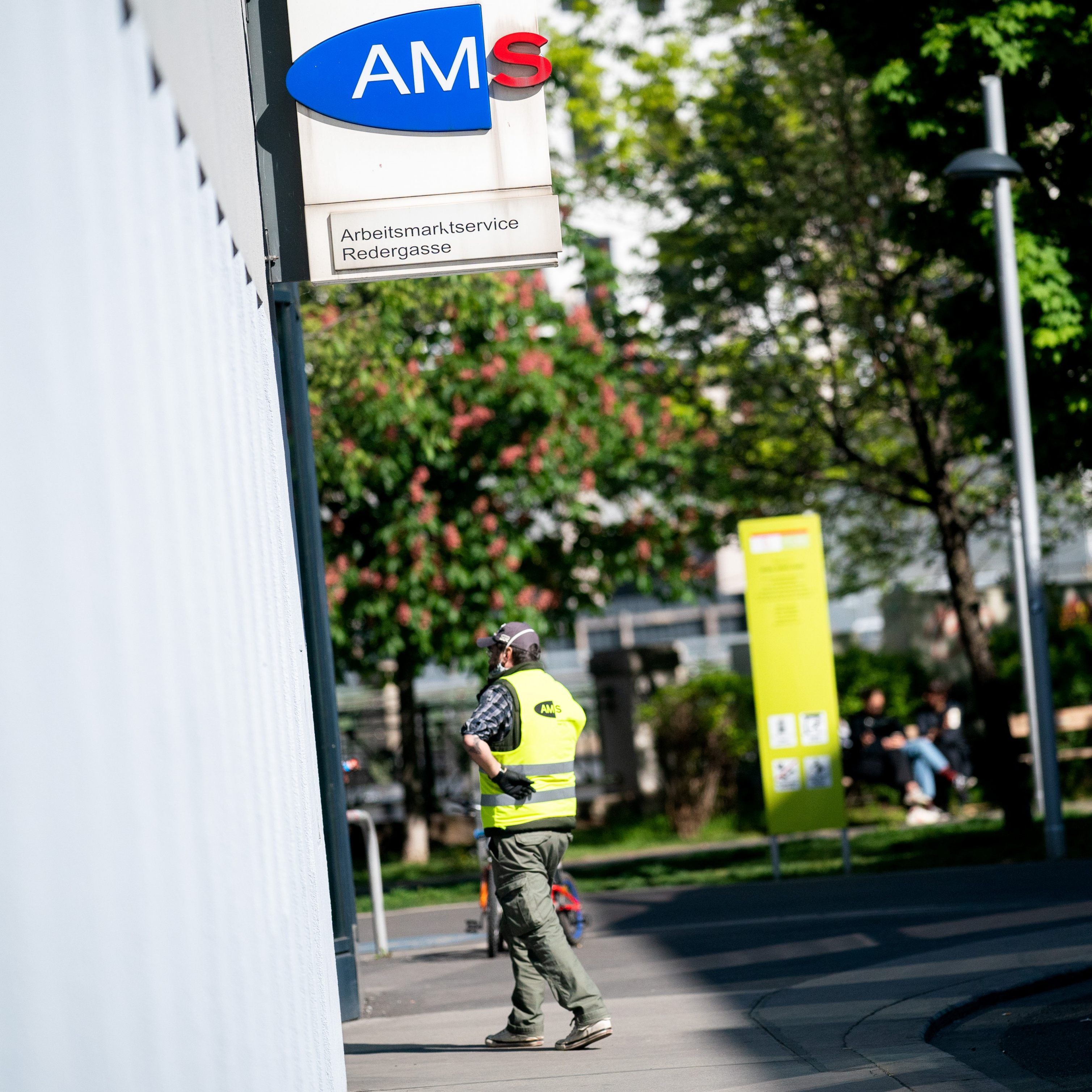 Die Arbeitslosigkeit in Österreich geht nur langsam zurück.