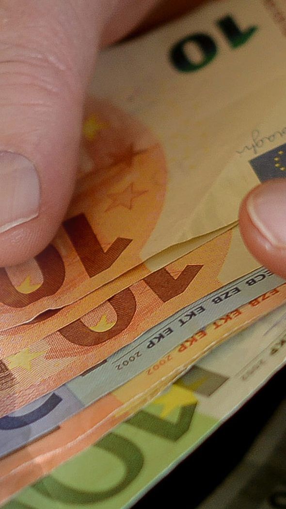 Das Finanzministerium von Minister Gernot Blümel bringt wegen der Coronapandemie Teile der Steuerreform früher als geplant auf den Weg.